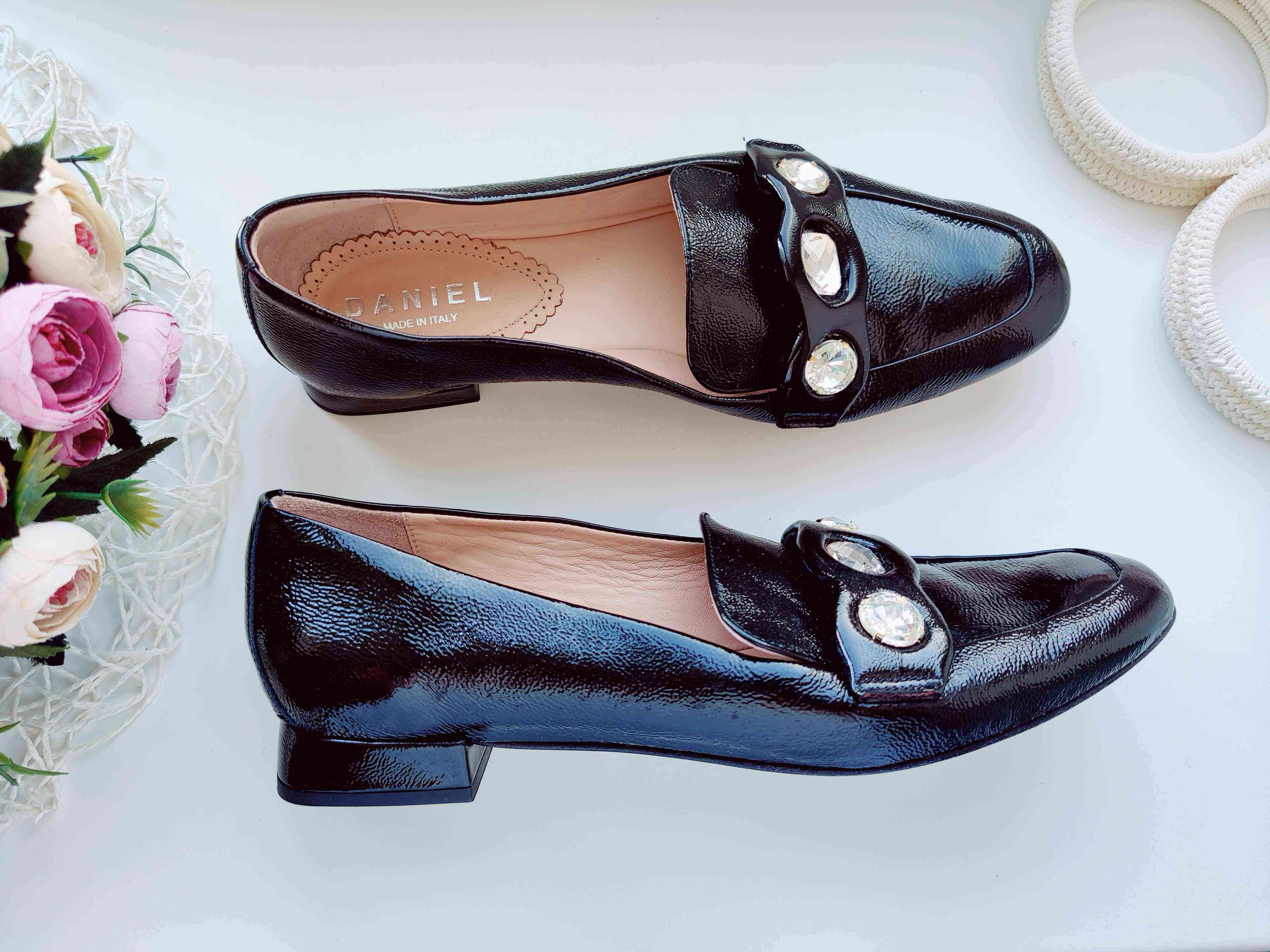 41 (27 см) Кожаные женские туфли Daniel