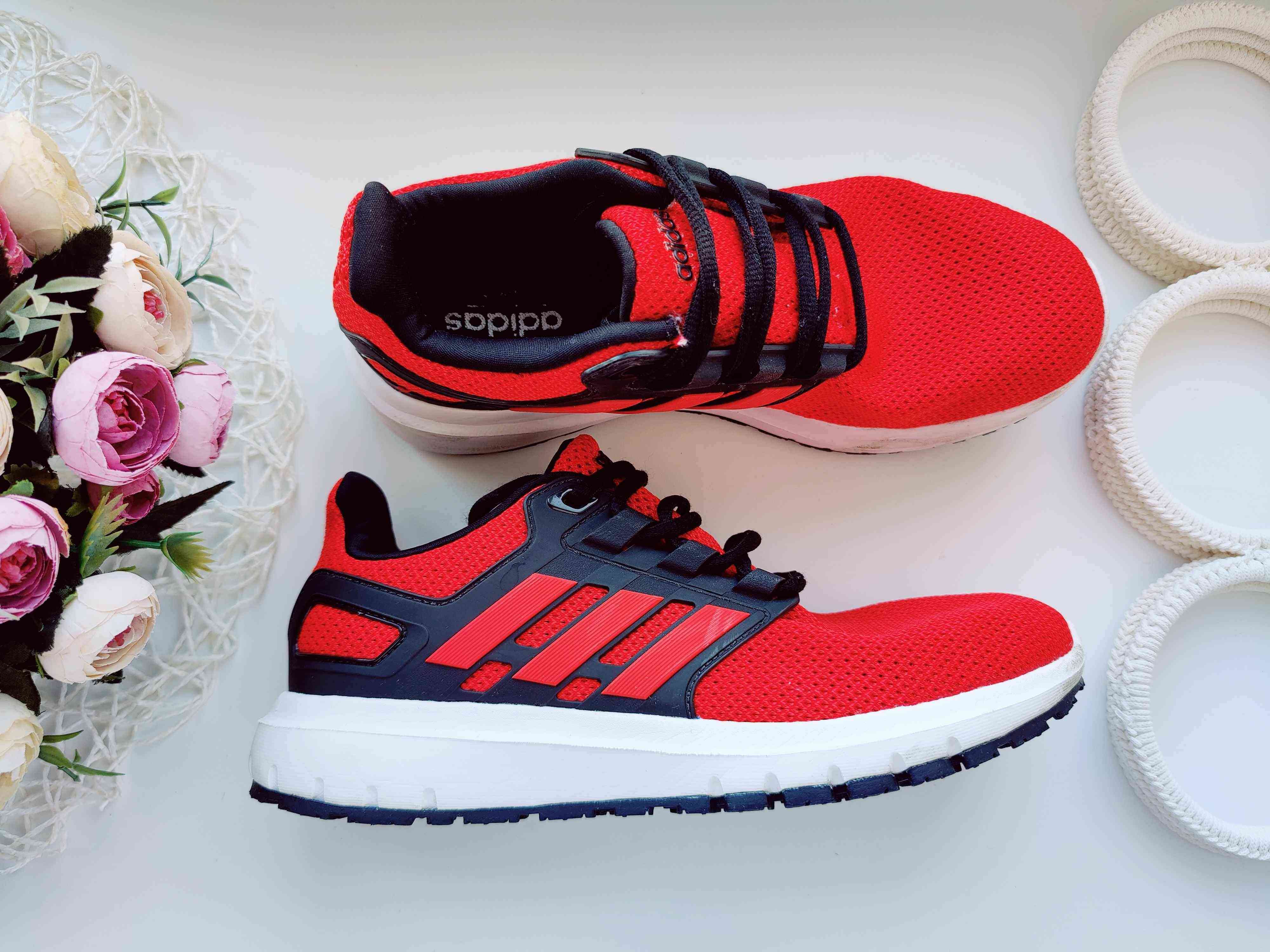 39 (25,5 см) Фирменные кроссовки