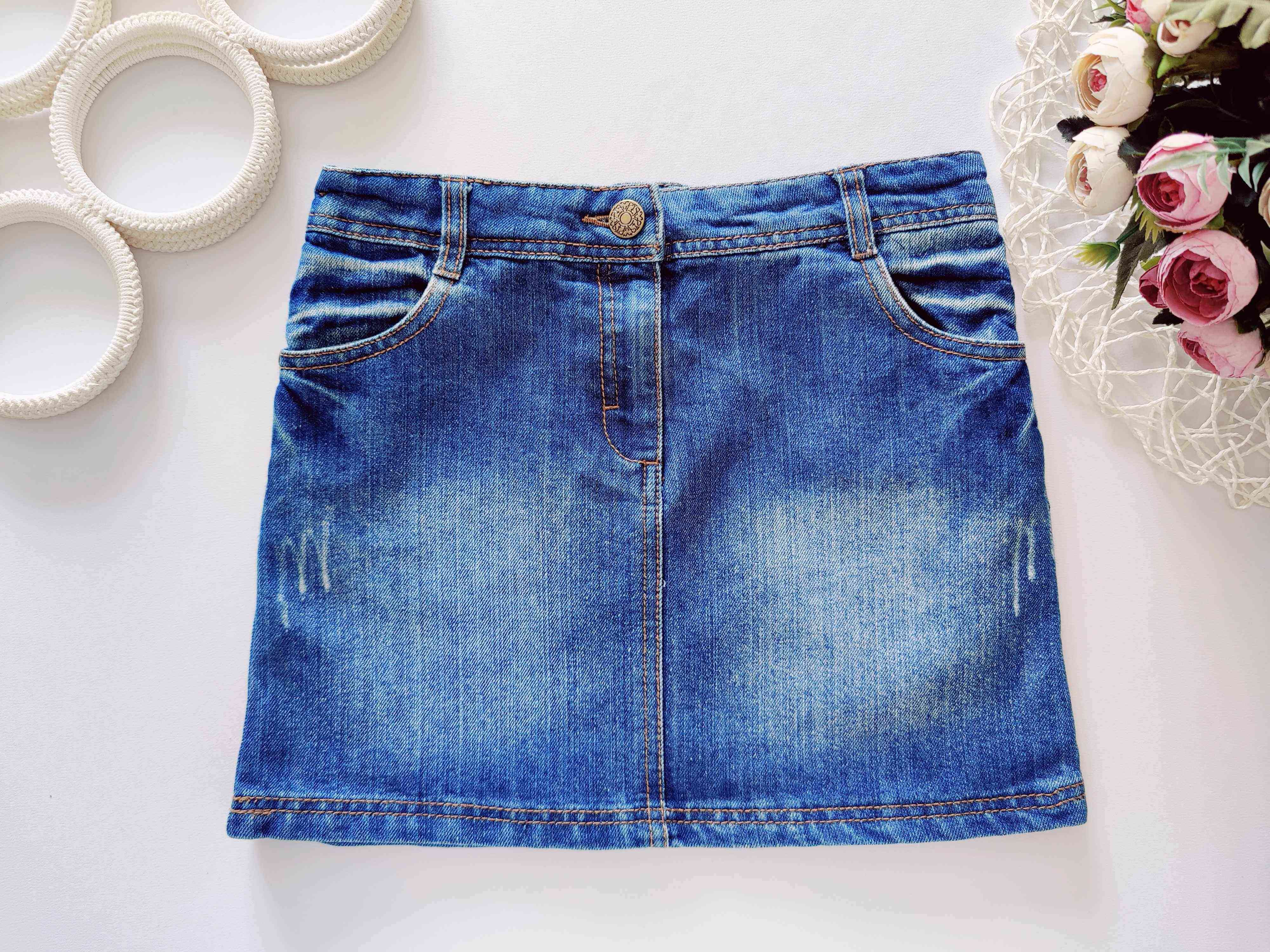 9,10 років, зріст 140 Джинсова спідниця із потертостями