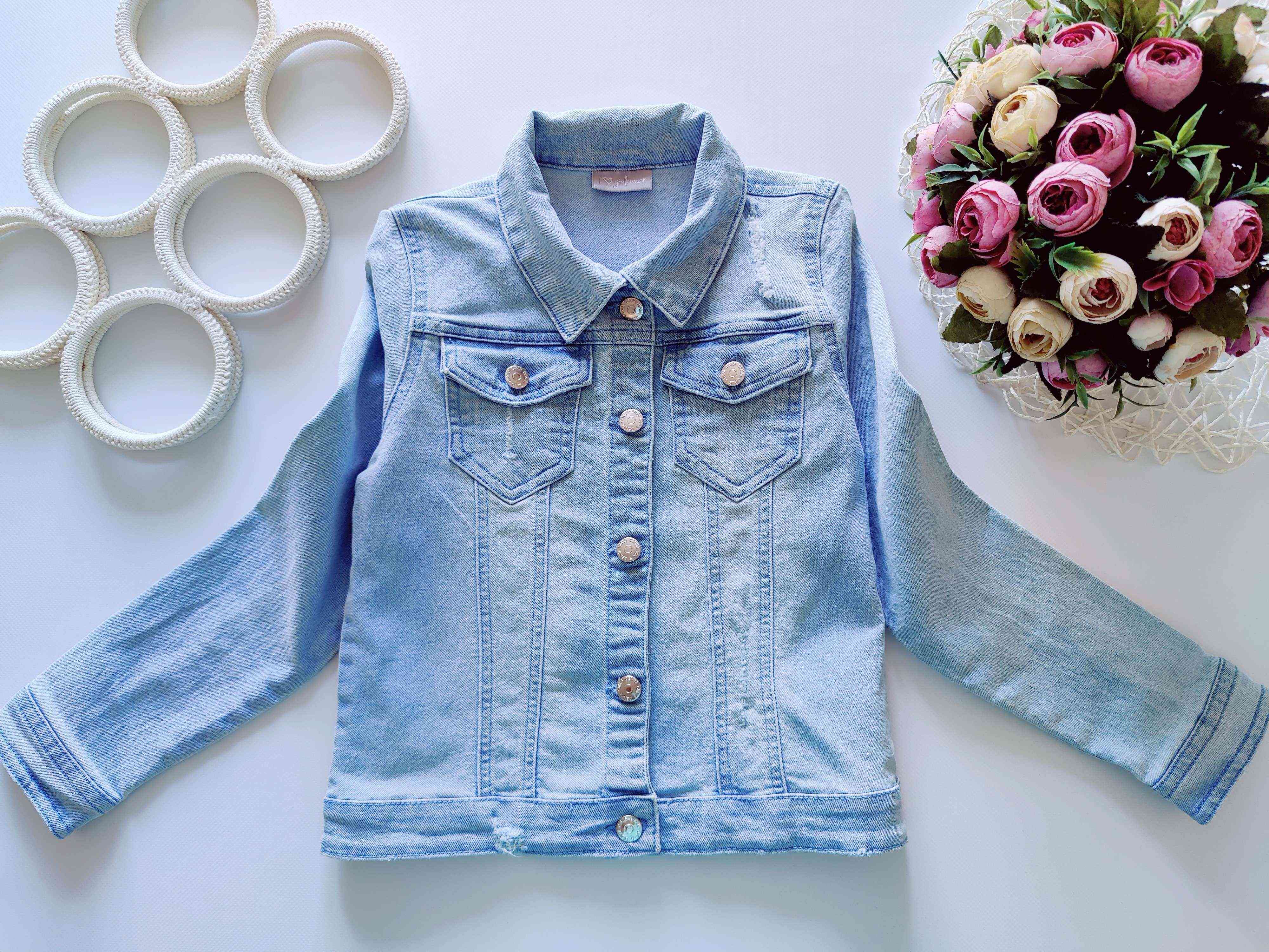 9 років, зріст 134 Модна блакитна стрейчева рвана джинсівка