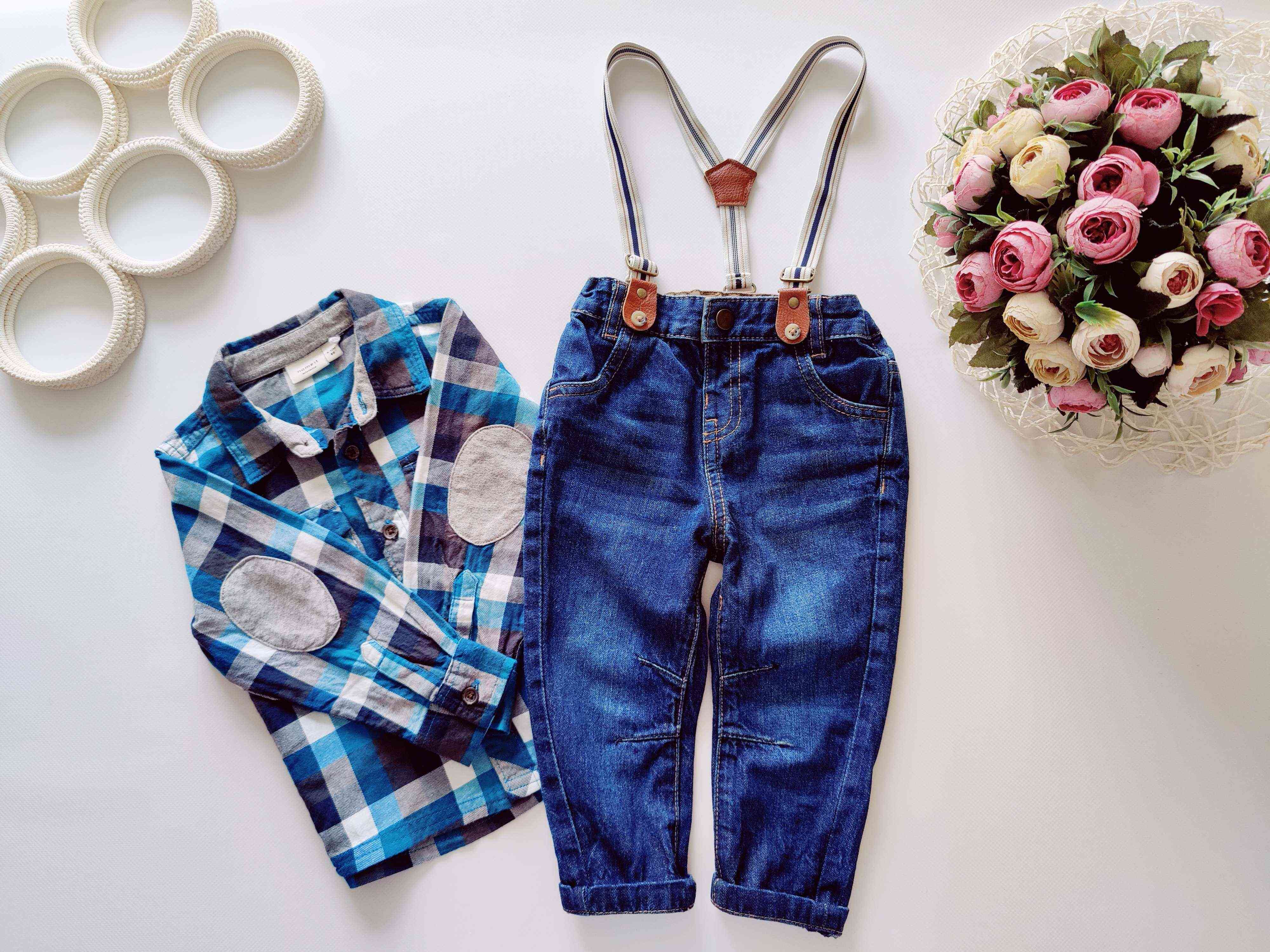 9,12 мес, рост 80 Джинсы на подтяжках с рубашкой