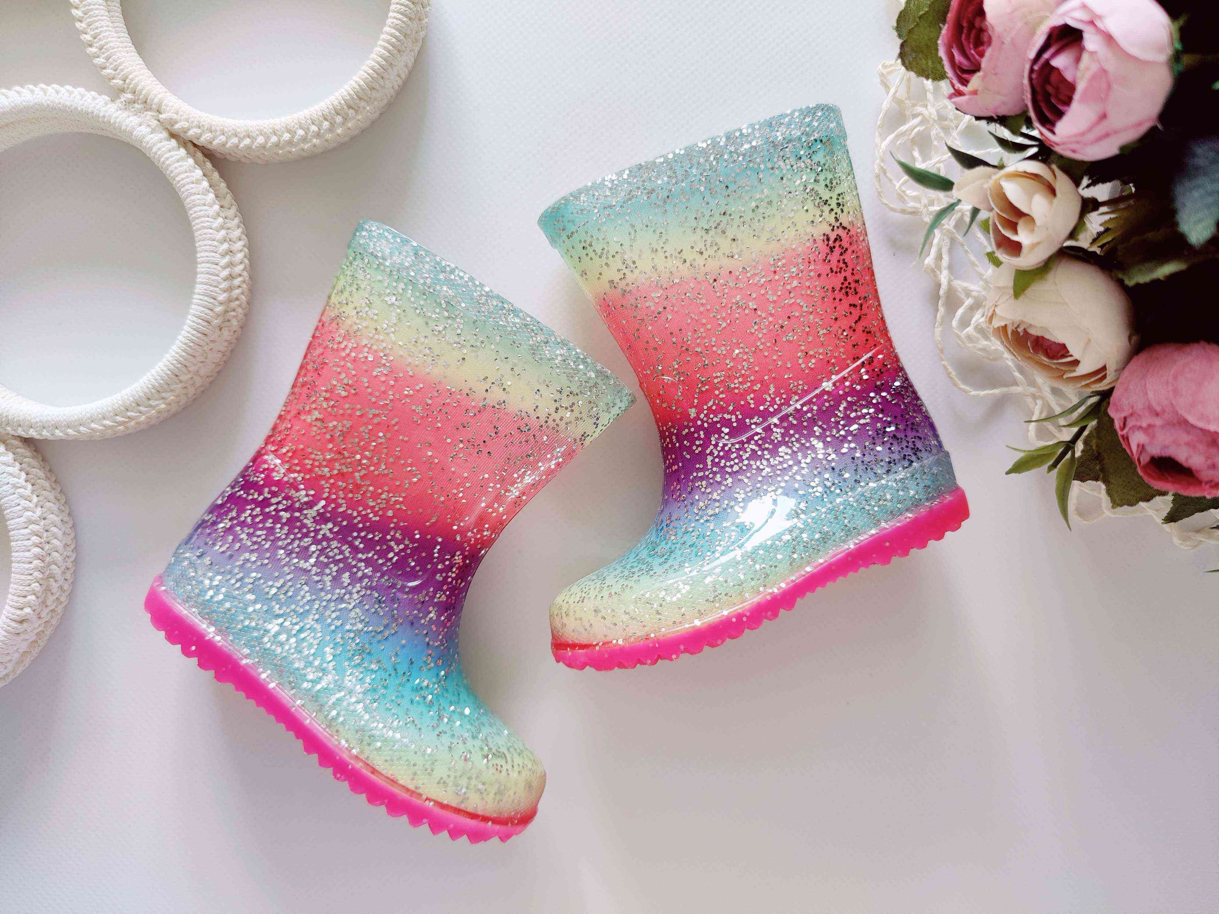 19 (12,5 см) Нові блискучі гумові чобітки для дівчинки