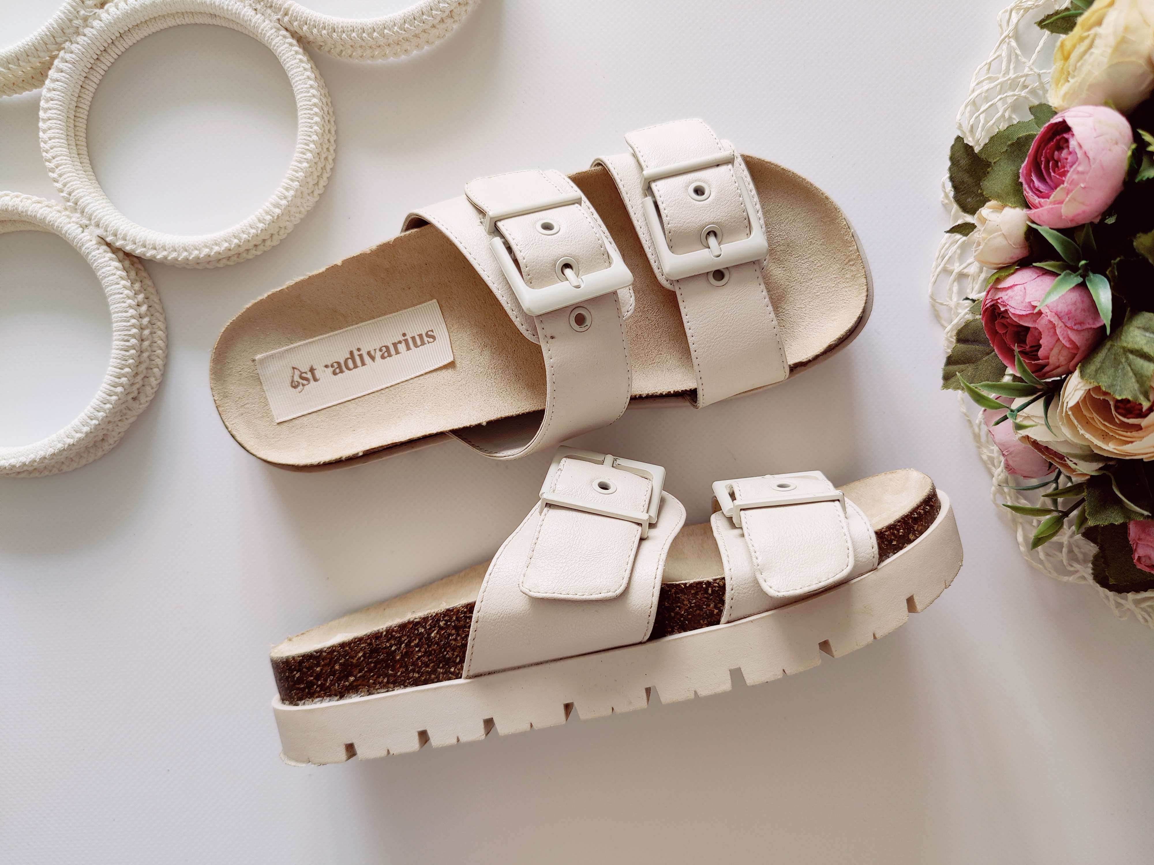 36 (23,5-24 см) Жіночі бежеві шльопанці Stradivarius