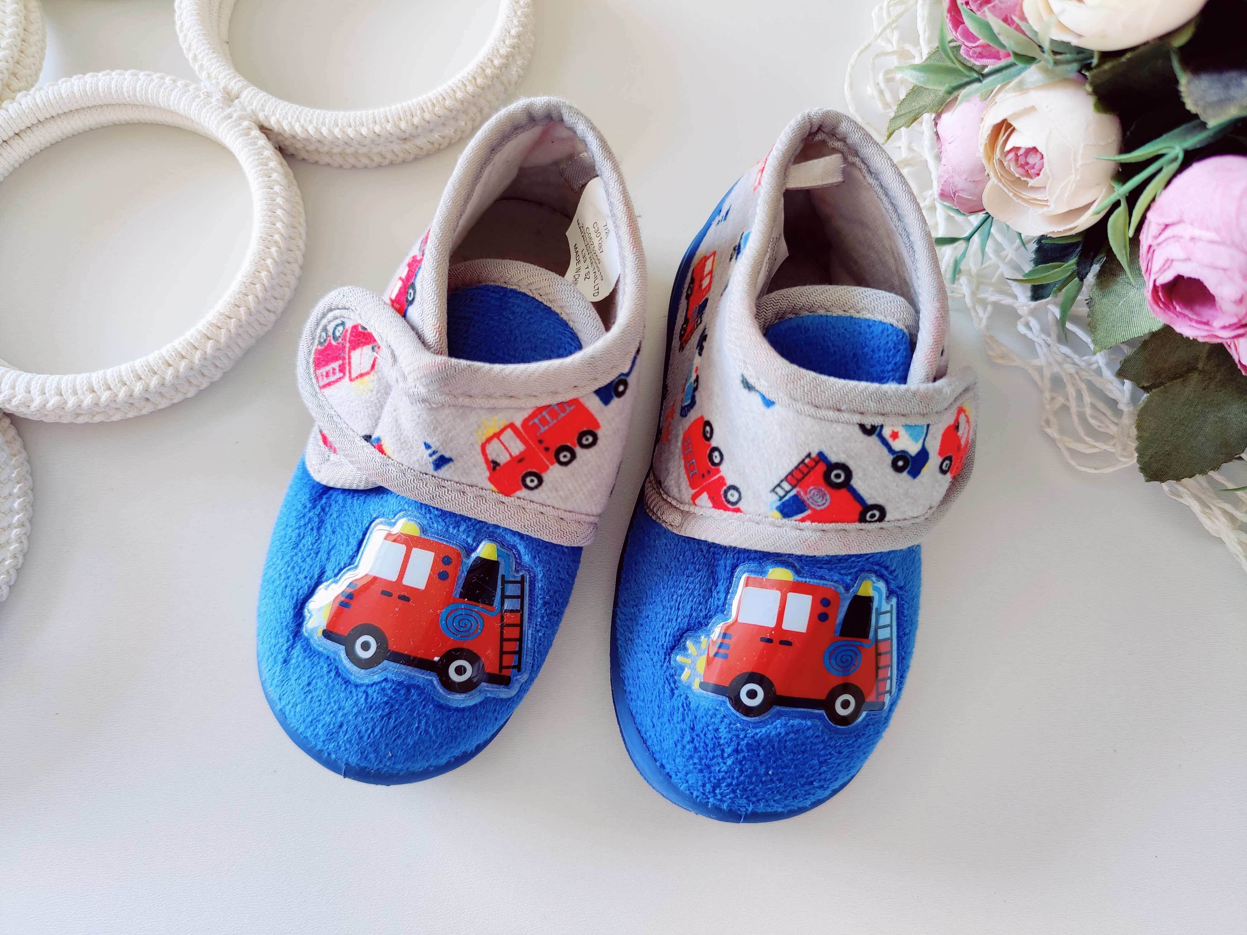 24 (15 см) Детские тапочки на липучках