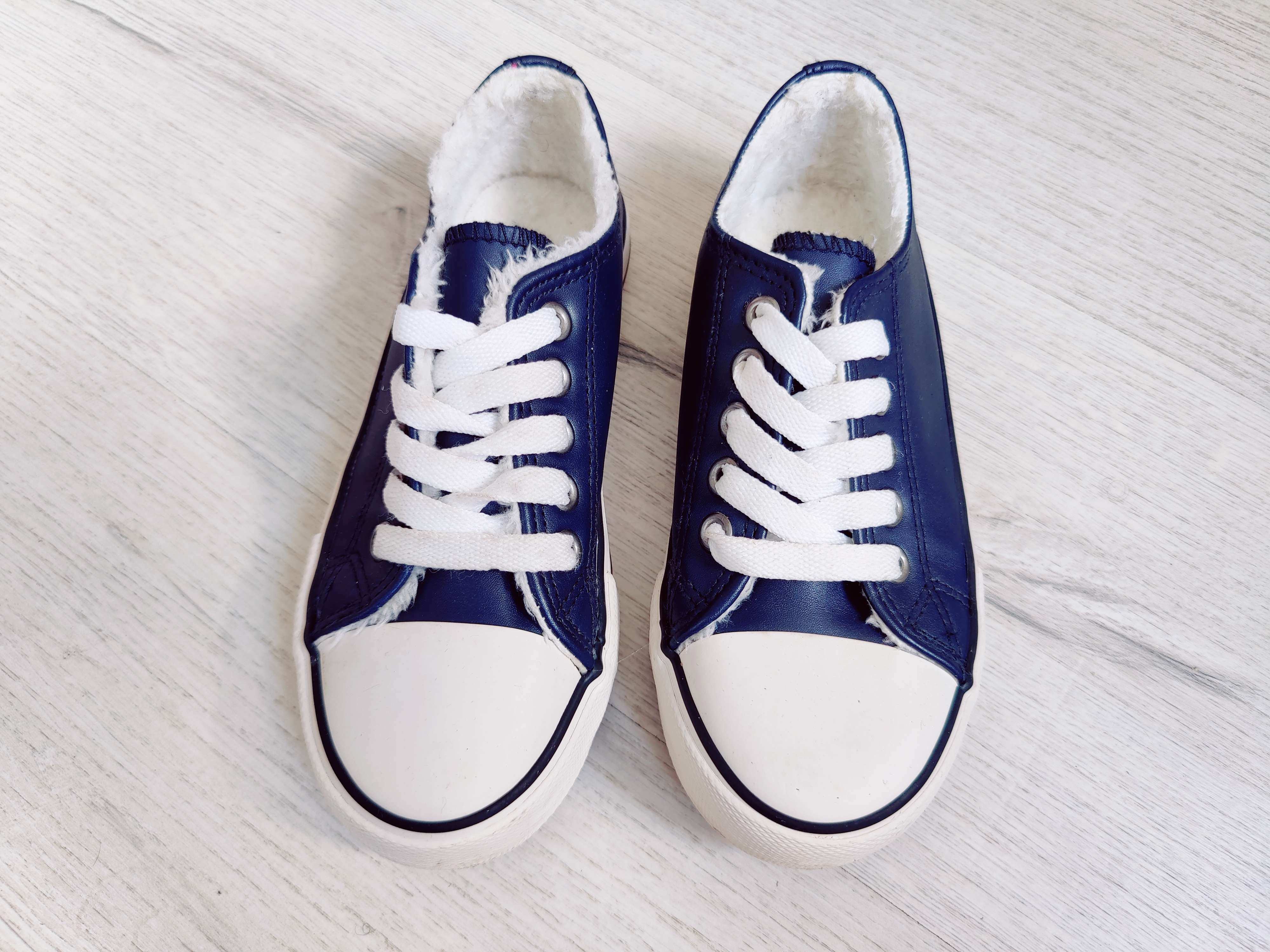 30 (20 см) Утепленные кожаные кеды