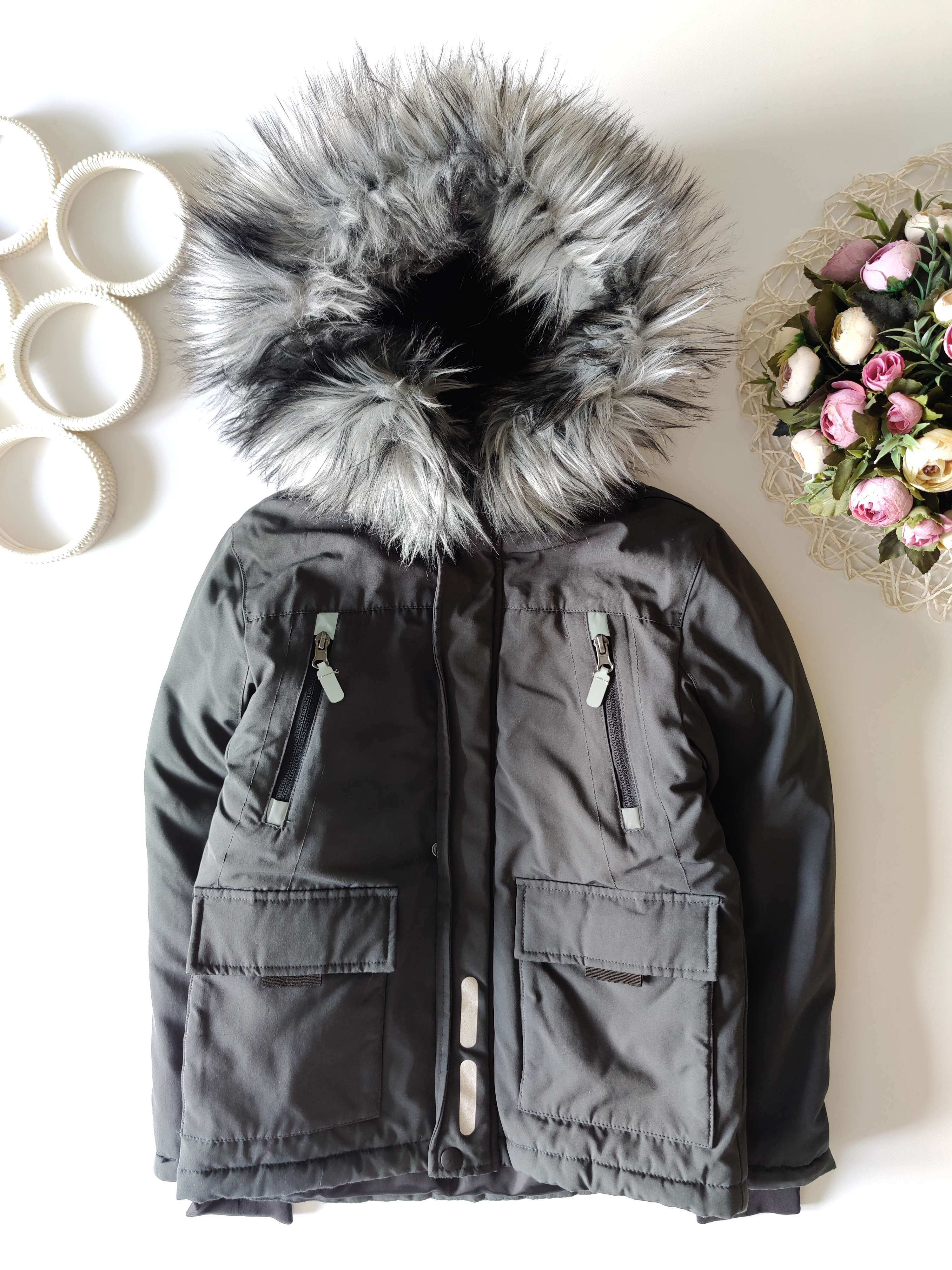 8,9 лет, рост 128,134 Теплая детская зимняя куртка на синтепоне