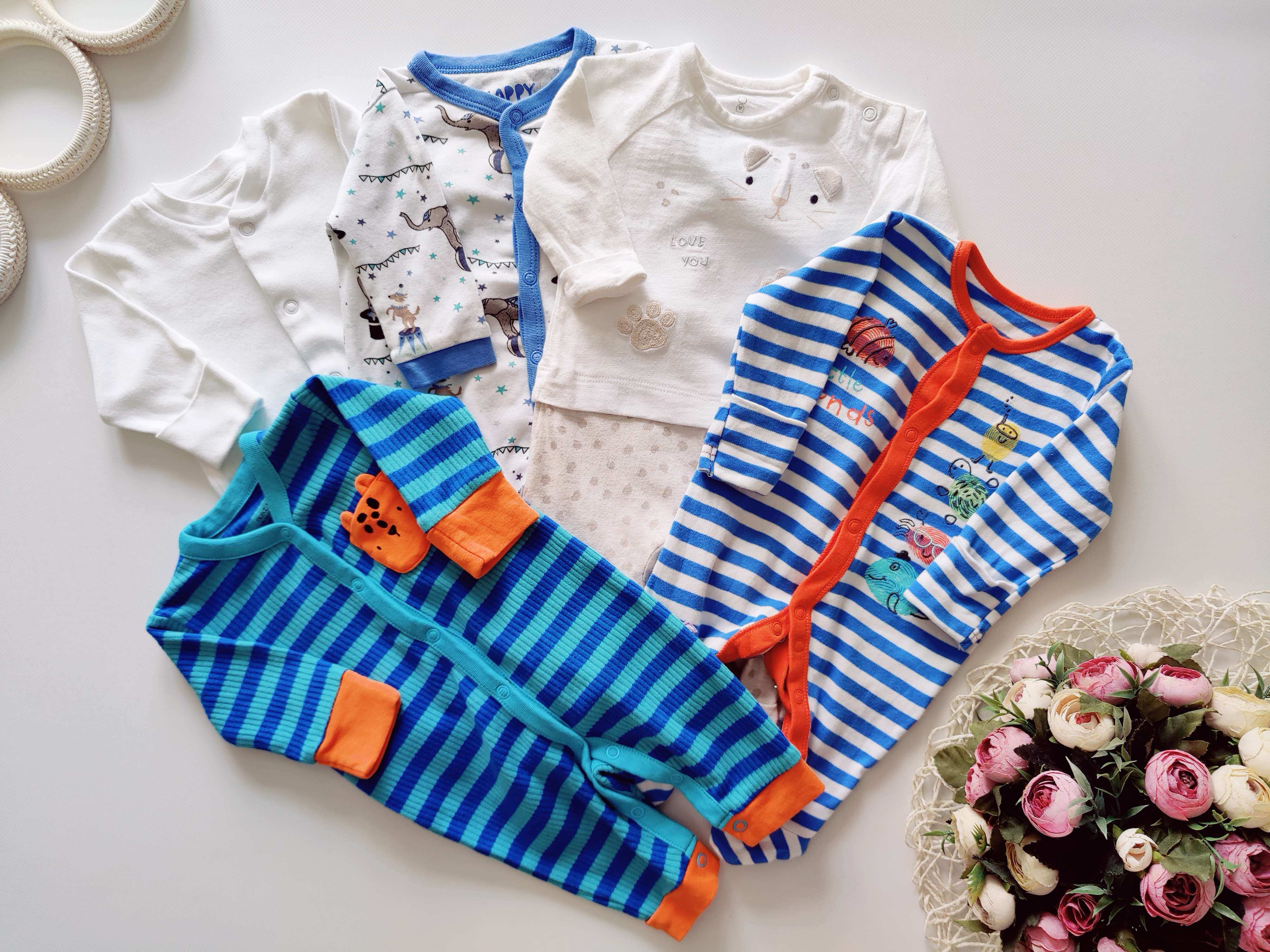 Набір чоловічків у пологовий будинок