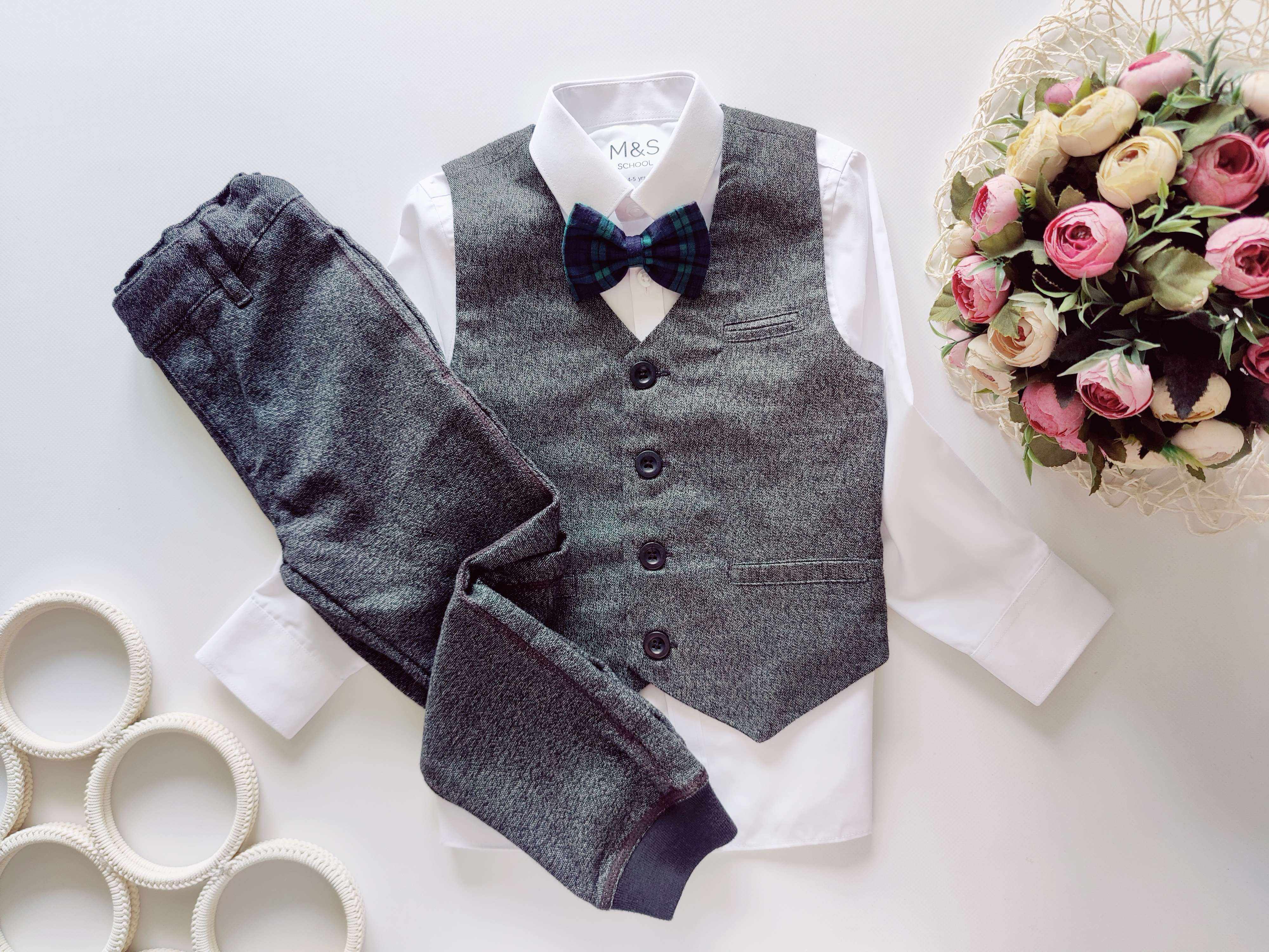 4,5 років, зріст 110 Ошатний костюм