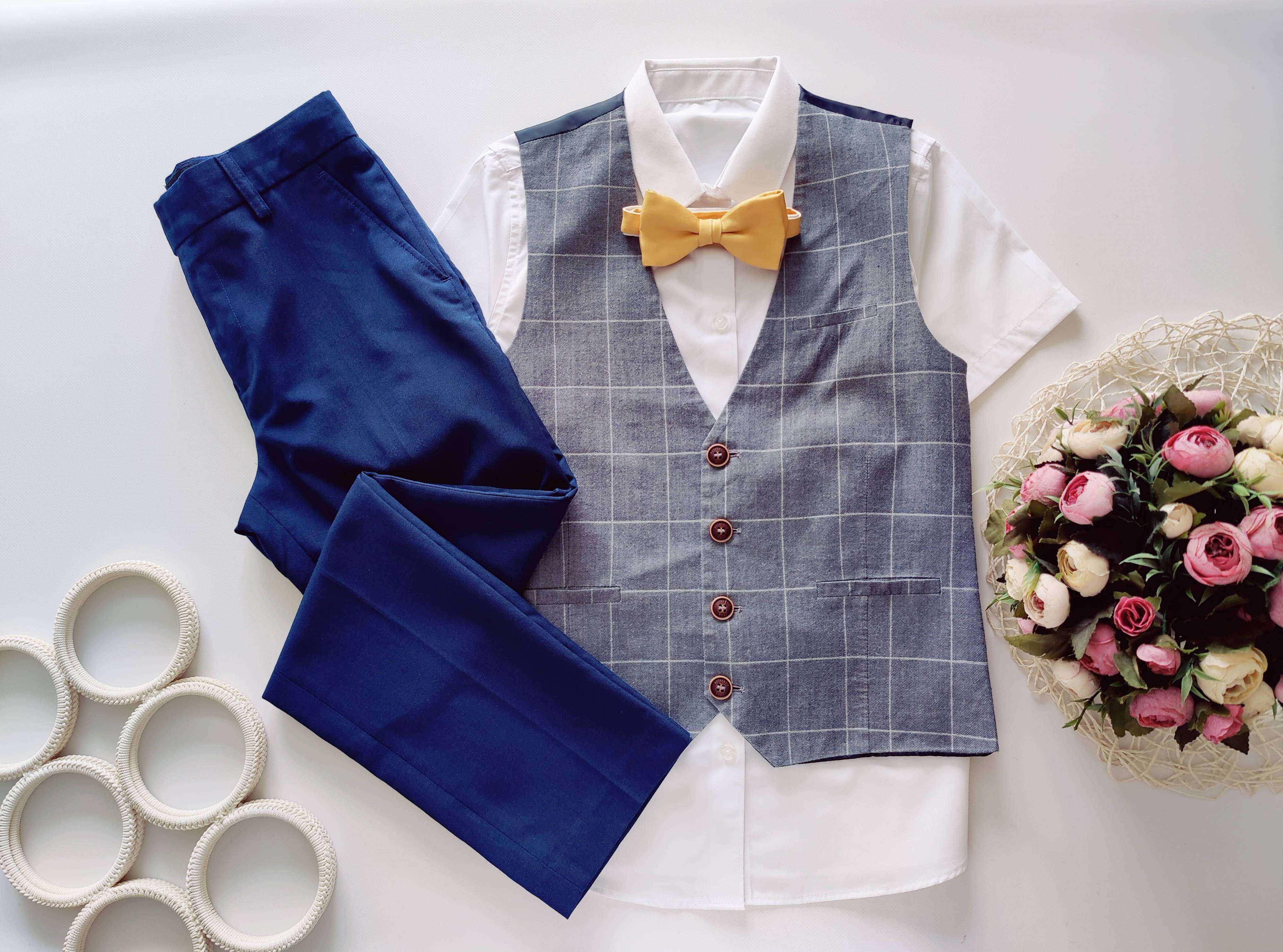 12,13 років, зріст 152,158 Нова біла сорочка, жилет, штани