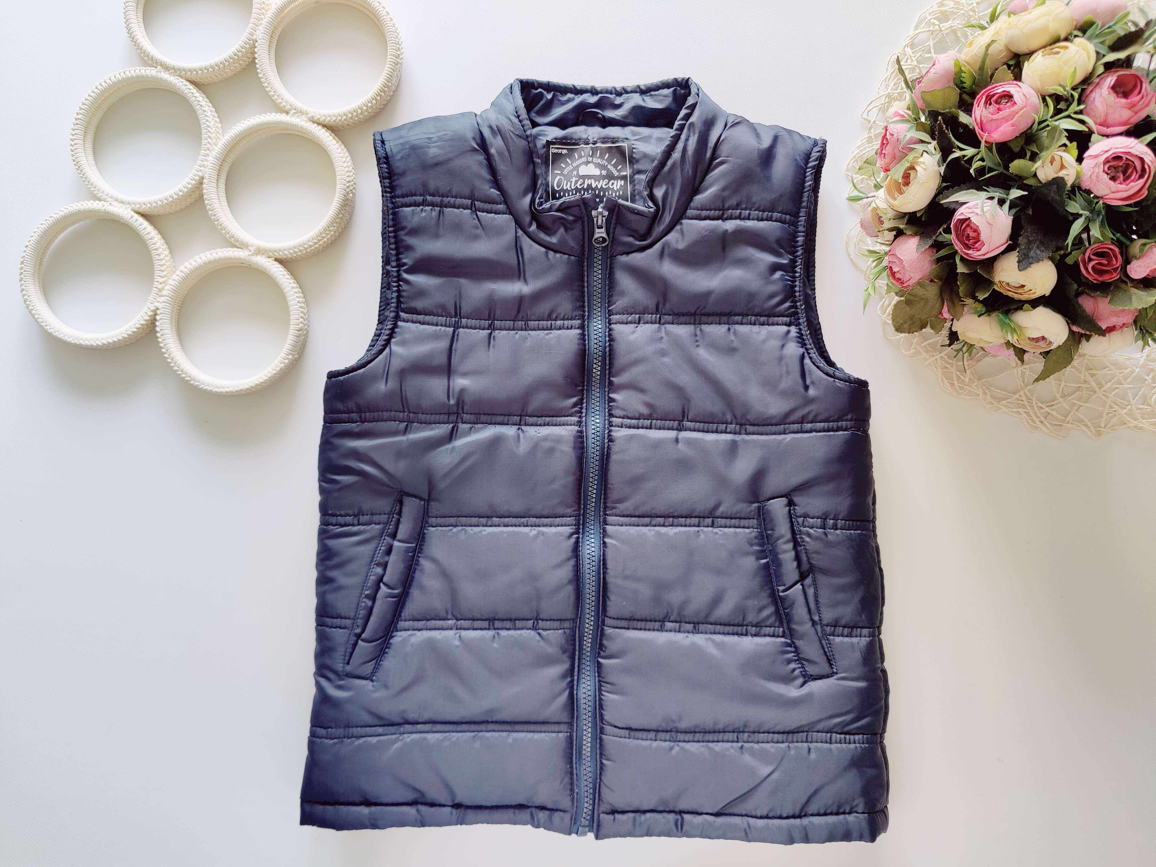 8,9 років, зріст 128,135 Жилетка на синтепоні