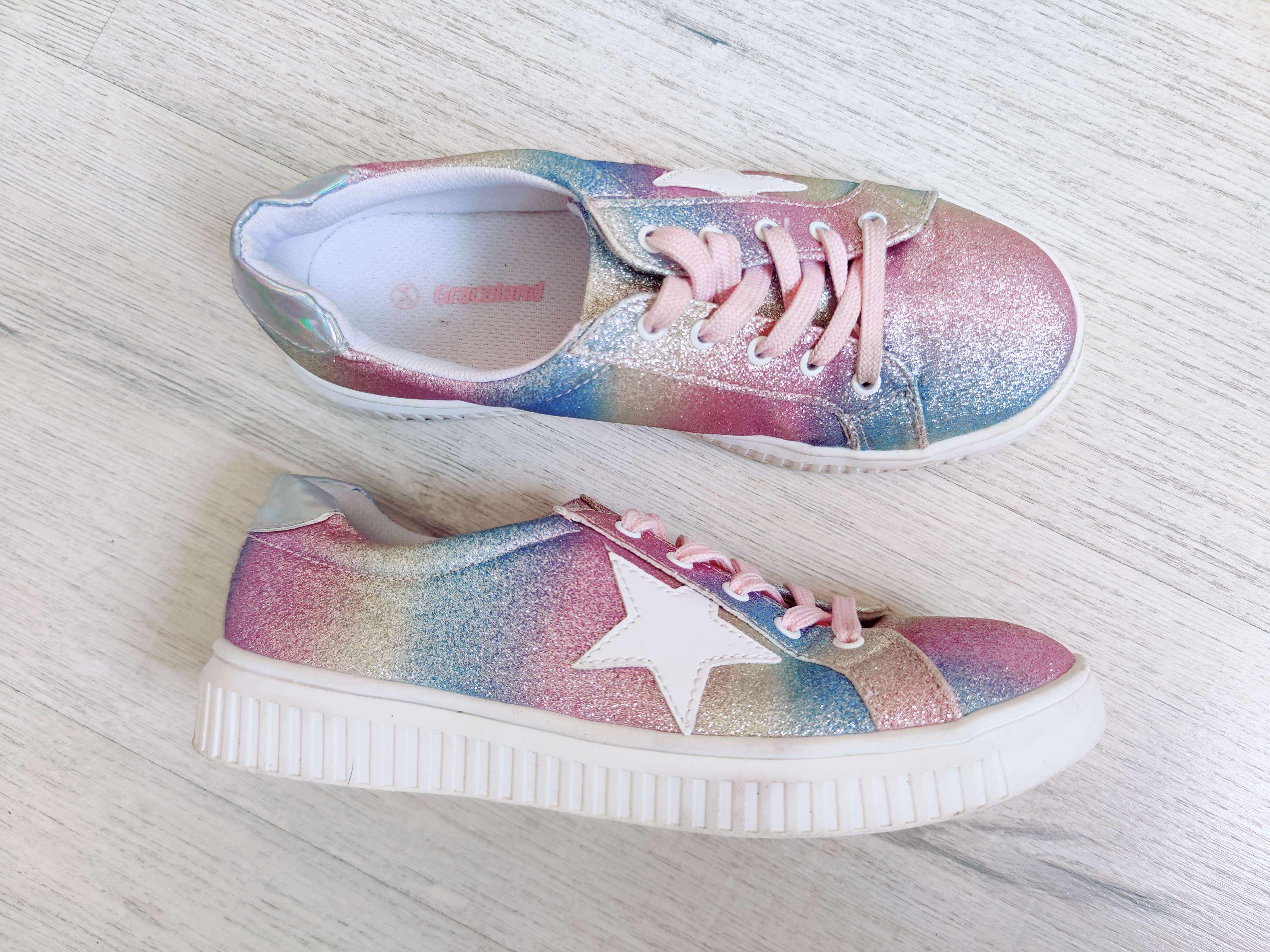 34 (22 см) Гарні кеди