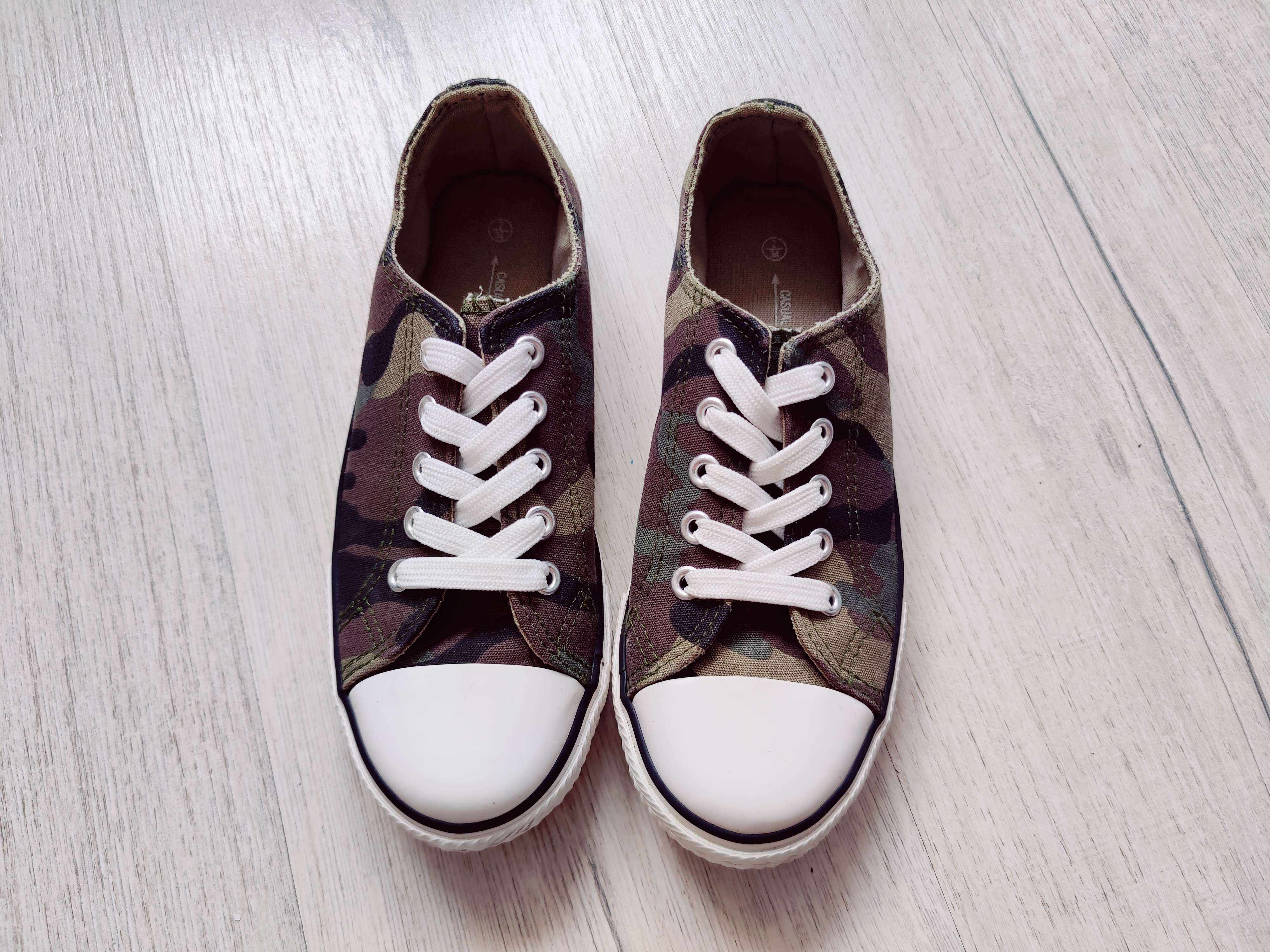 34 (22,5 см) Кеди з посиленим носком