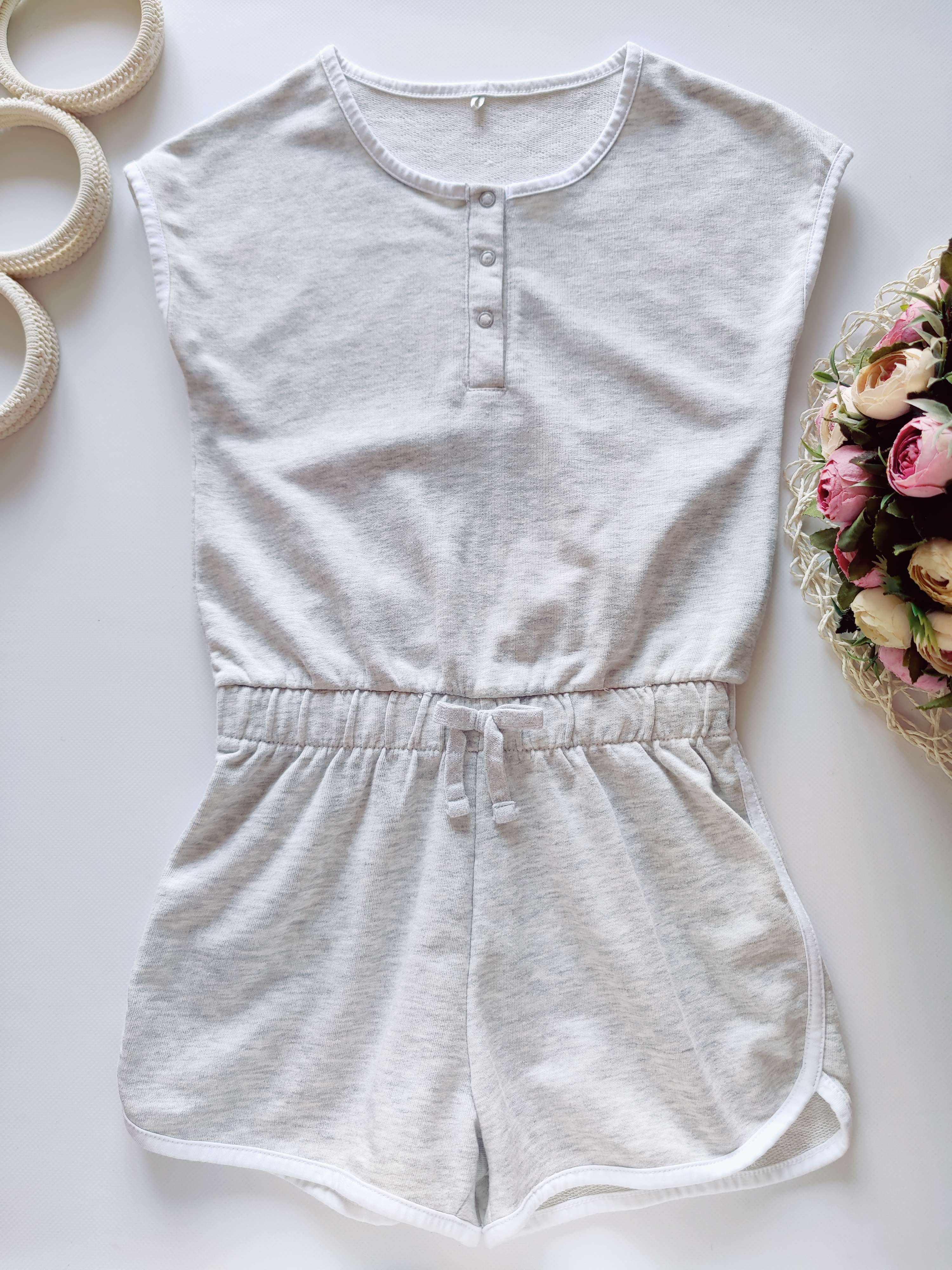 7,8 лет, рост 122,128 Ноый ромпер