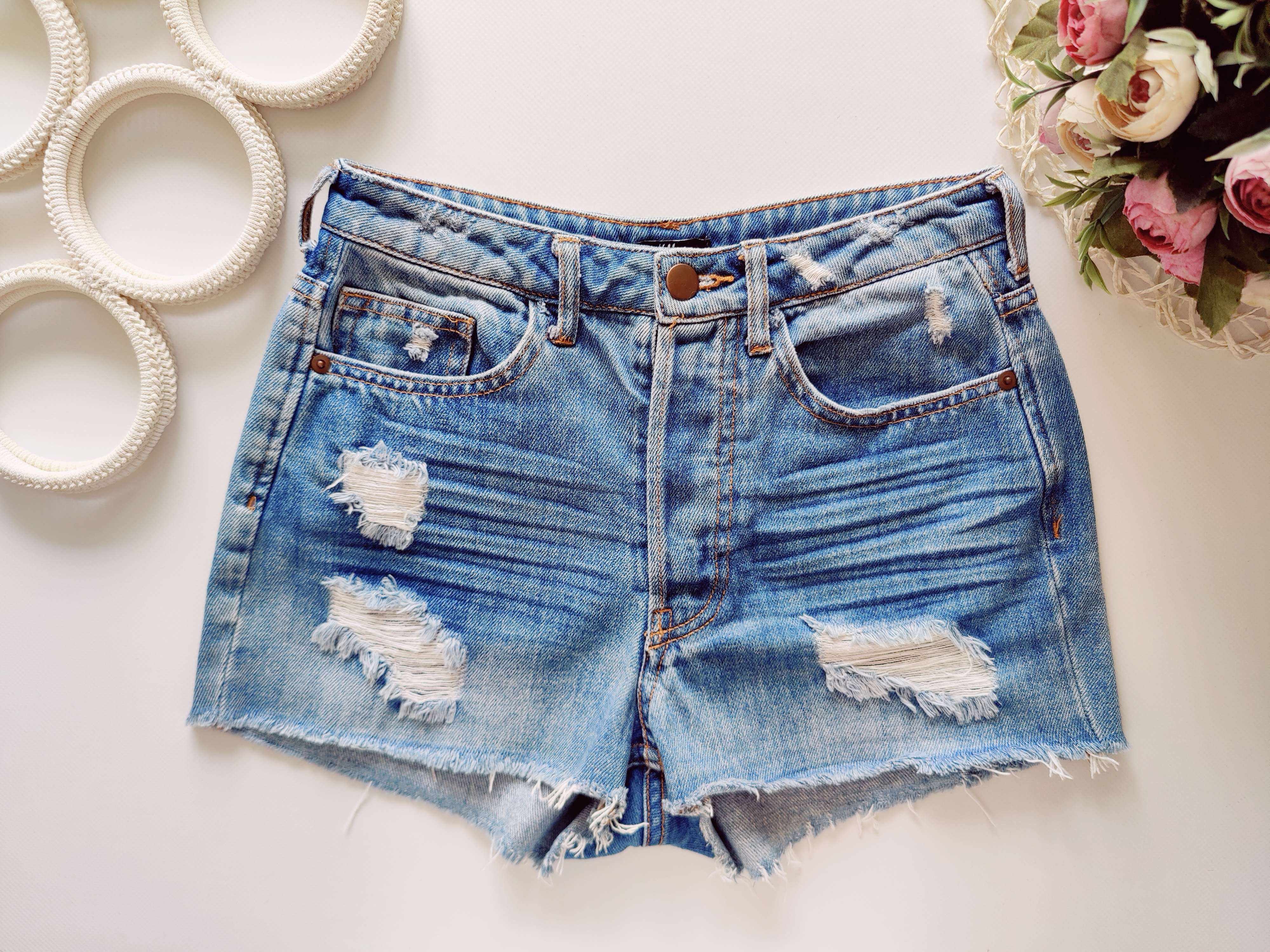 32\2 Модні джинсові шорти