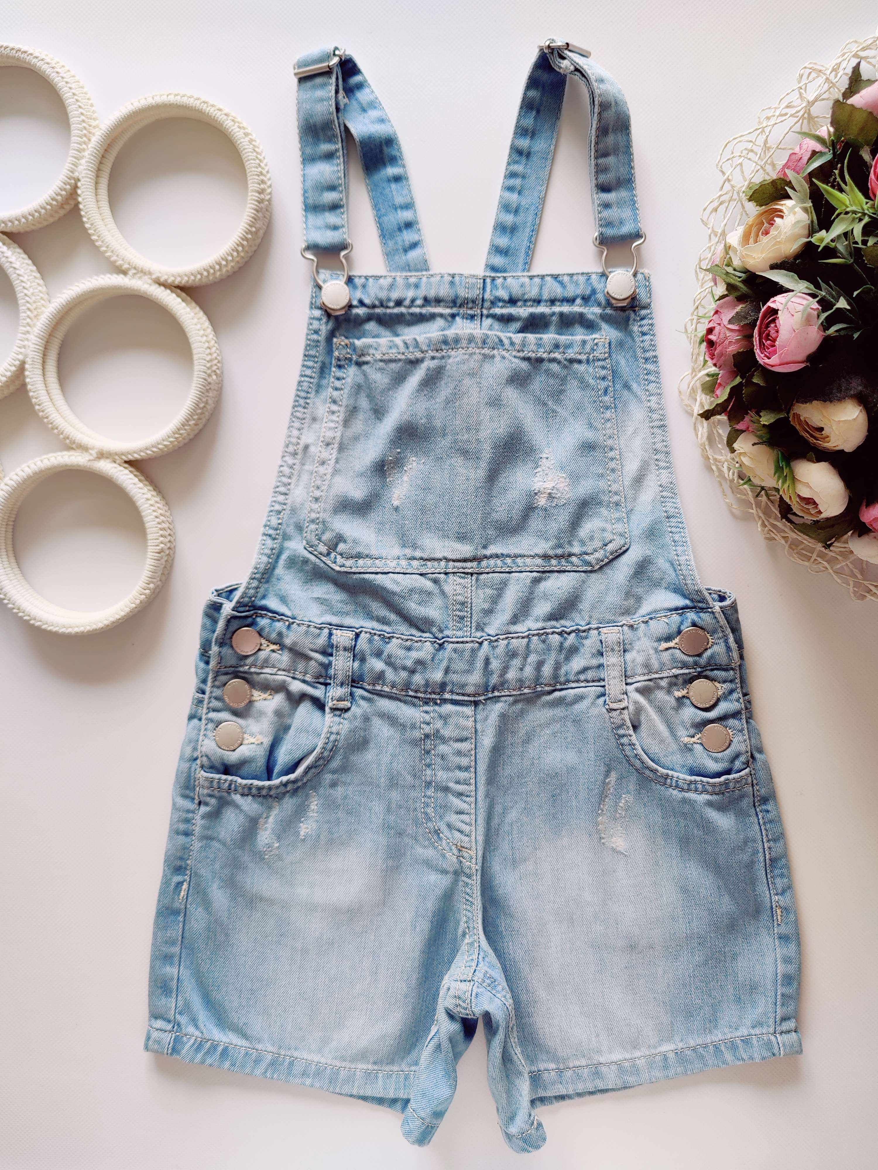 9 лет, рост 134 Голубой джинсовый комбинезон