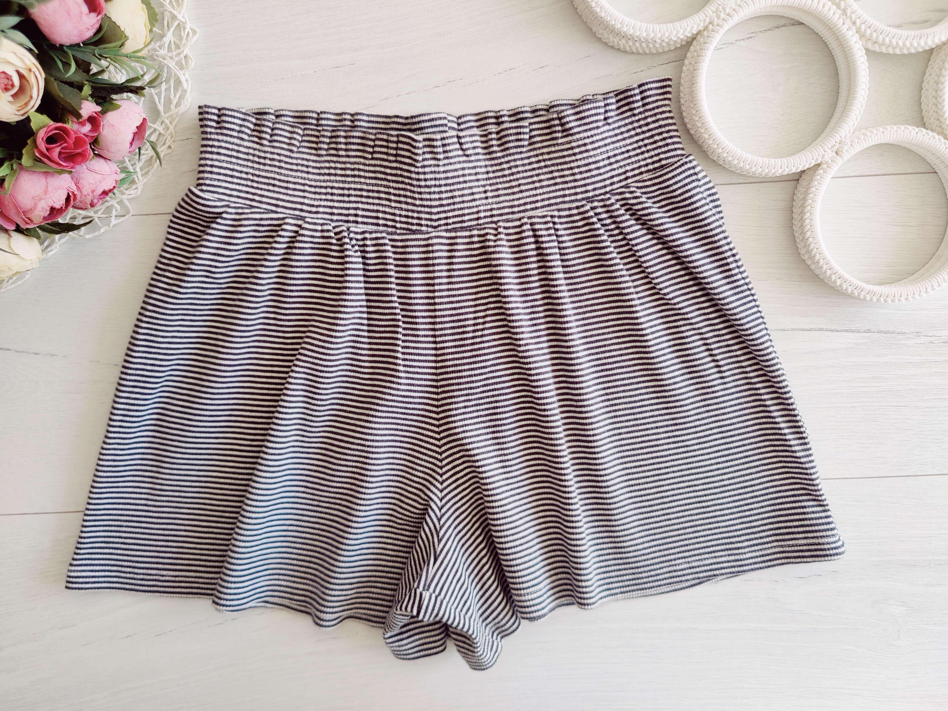 12 лет, рост 152 Шорты