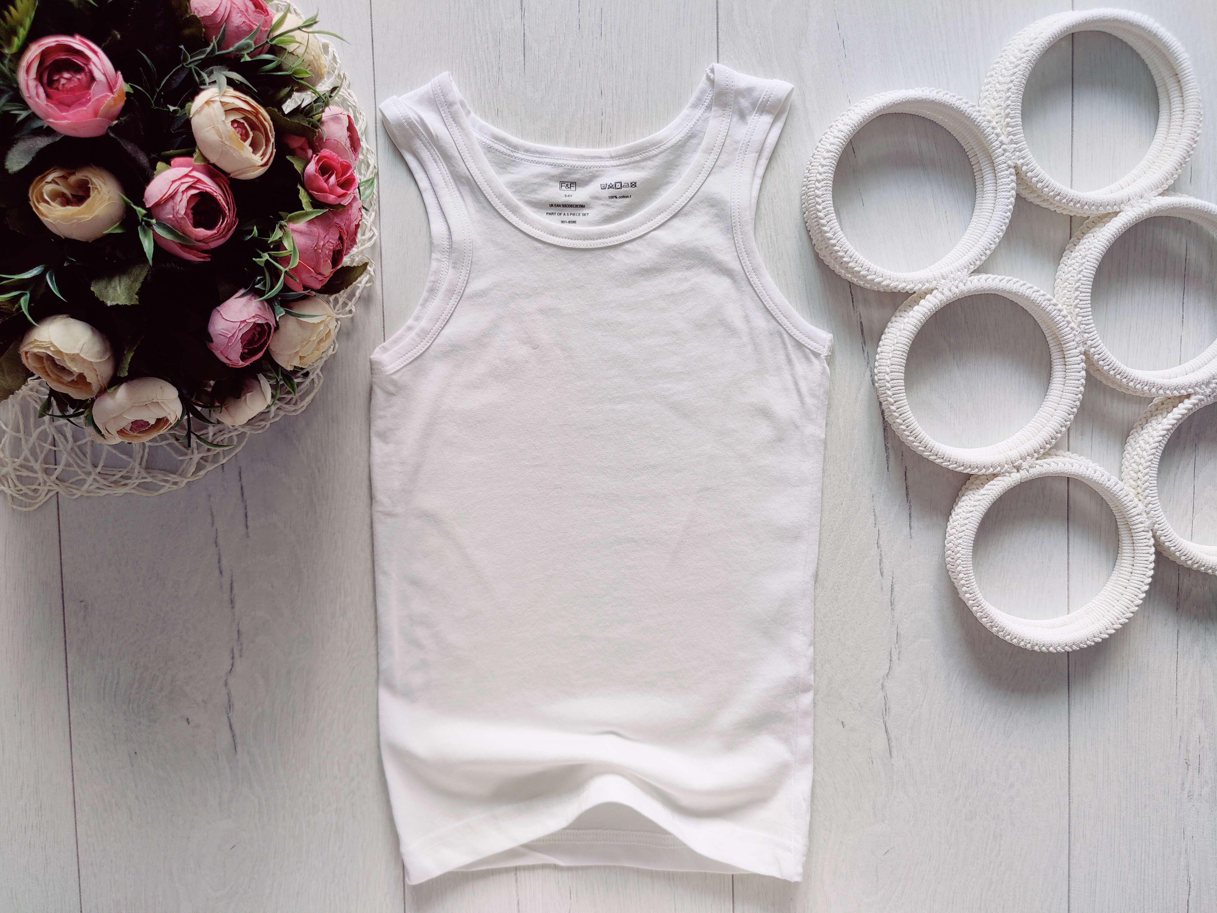 5,6 років, зріст 110,116 Біла майка