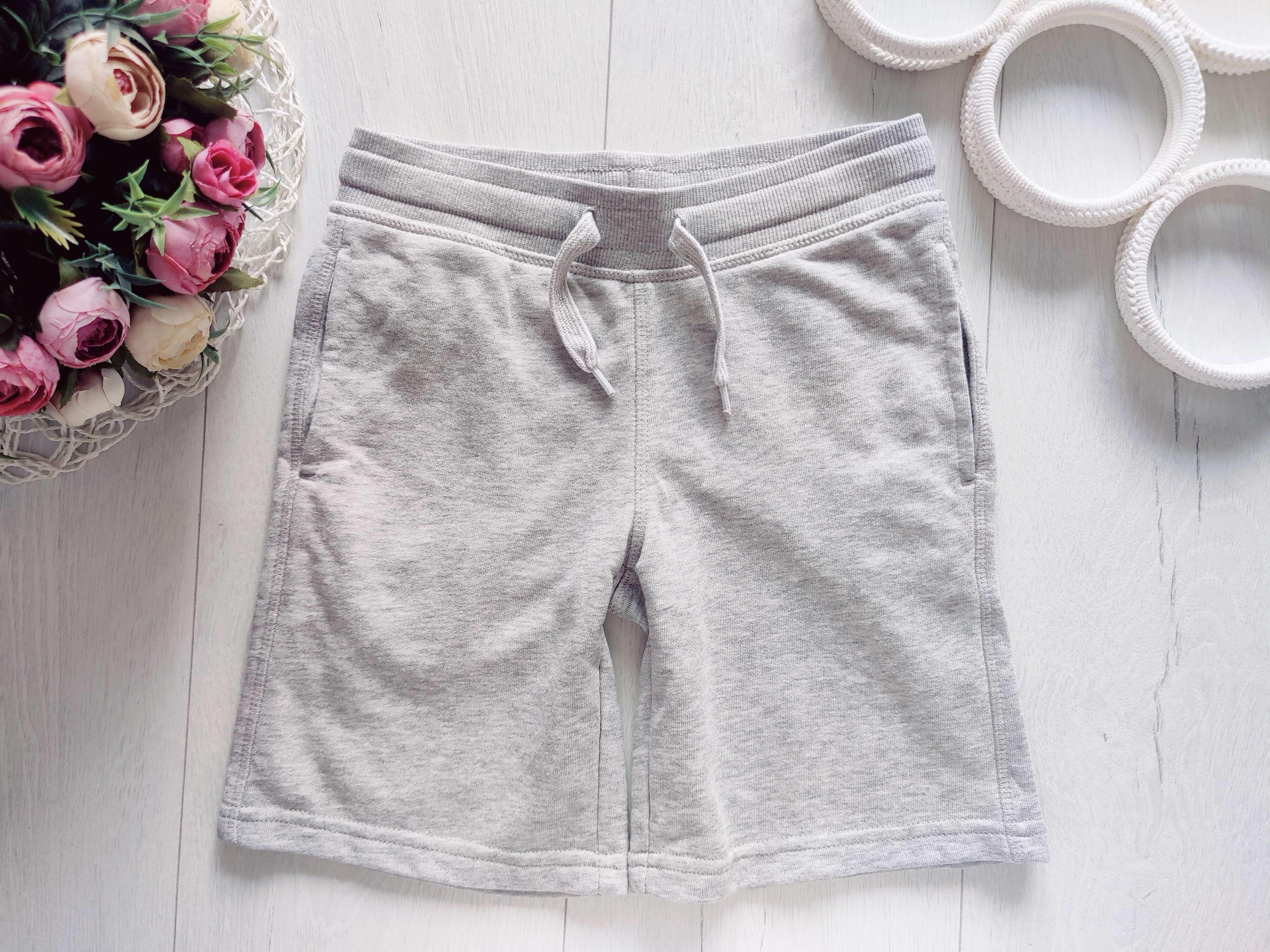 7 років, зріст 122 Якісні шорти