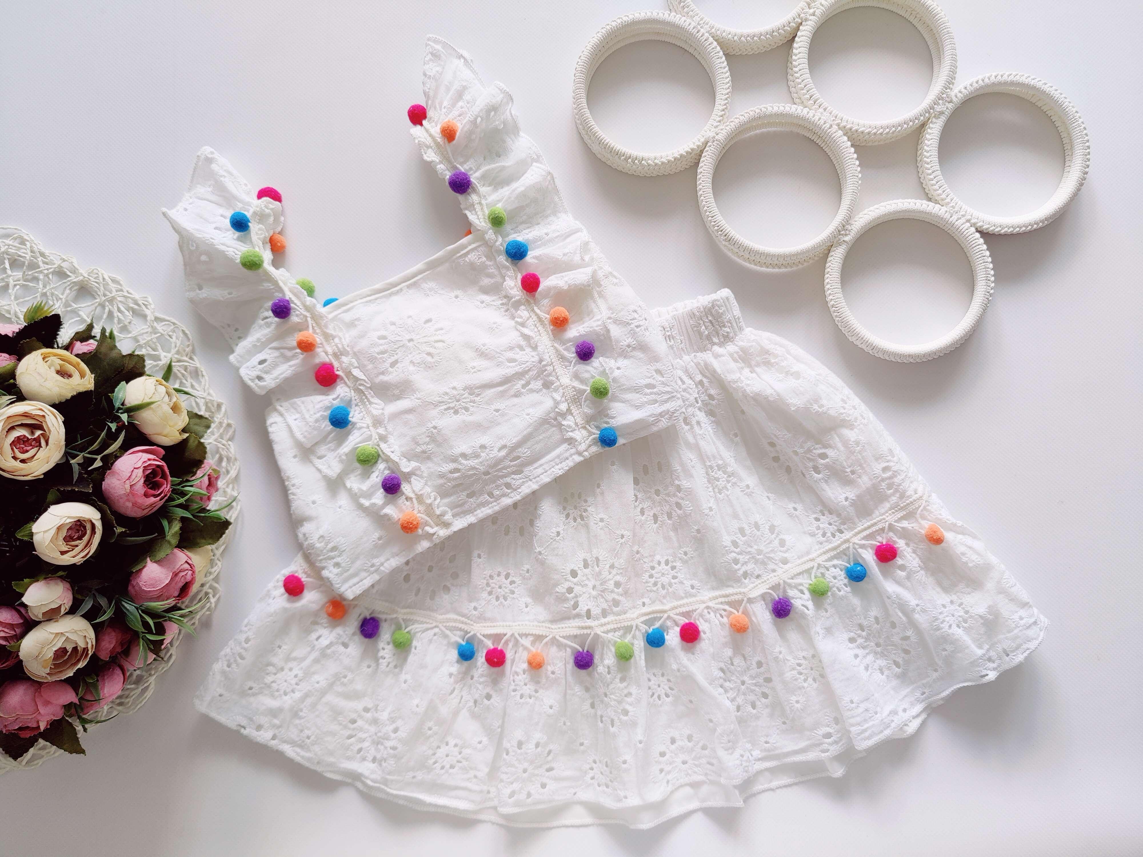 4 роки, зріст 104 Костюм білий з прошви