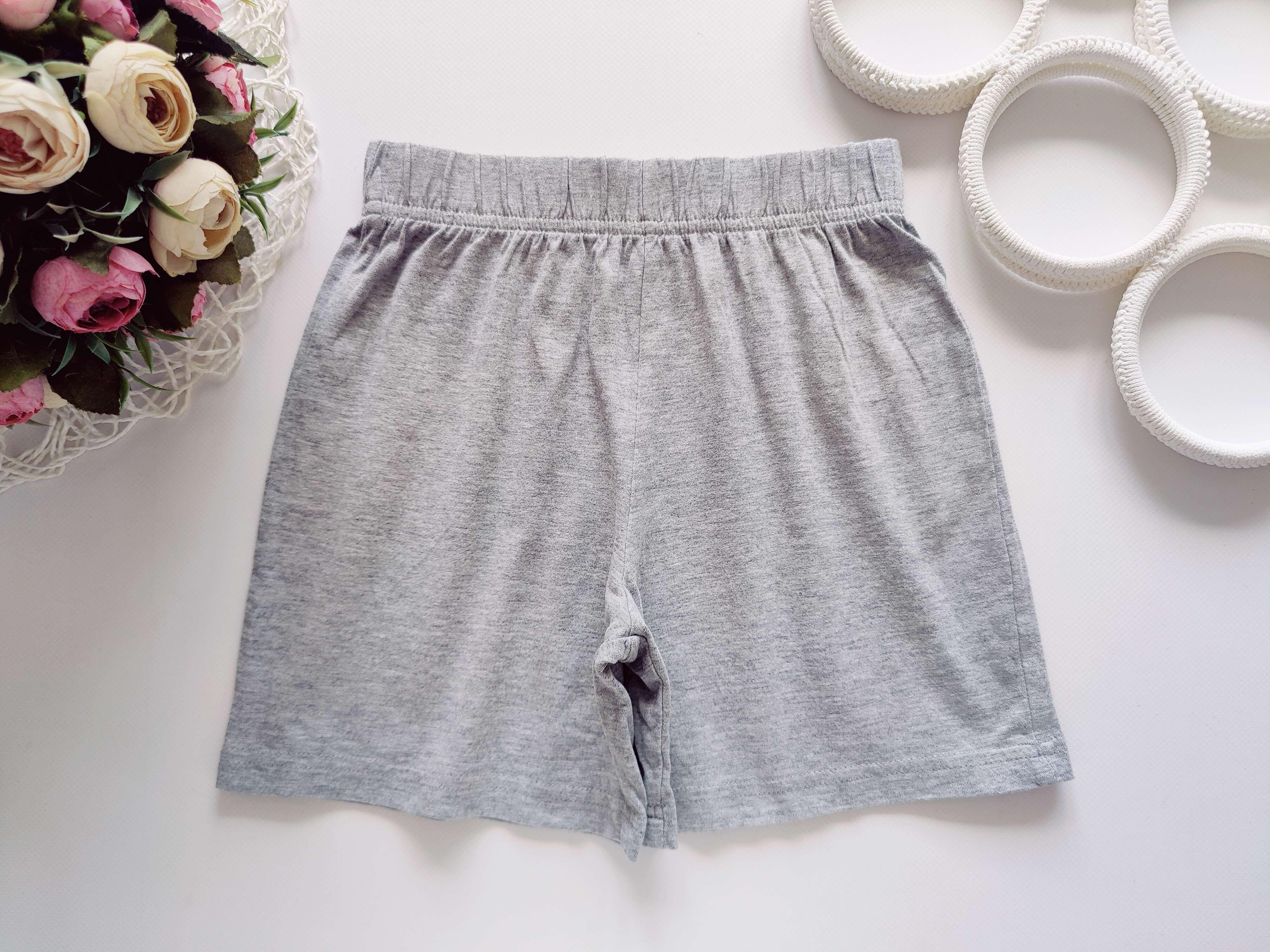 4,5 років, зріст 110 Сірі трикотажні шорти