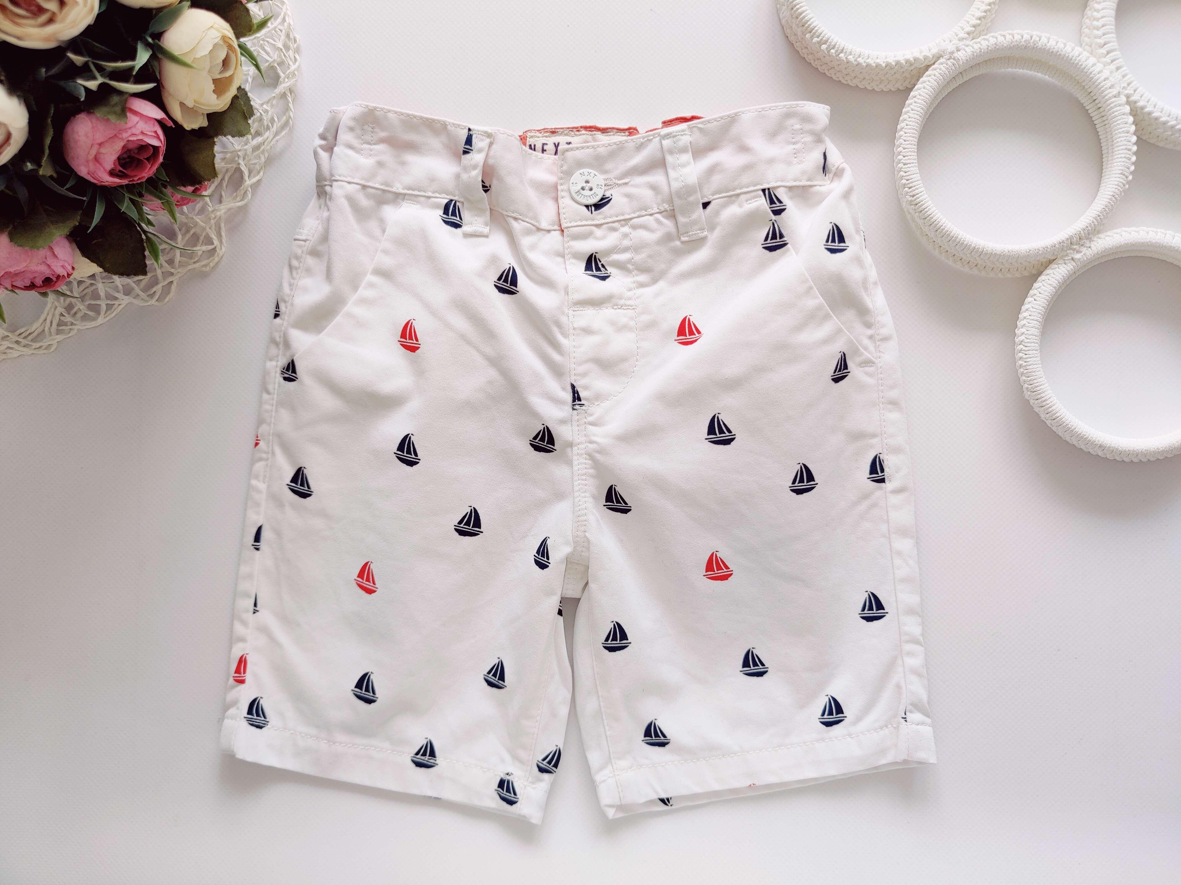 4,5 років, зріст 110 Білі шорти в якорях