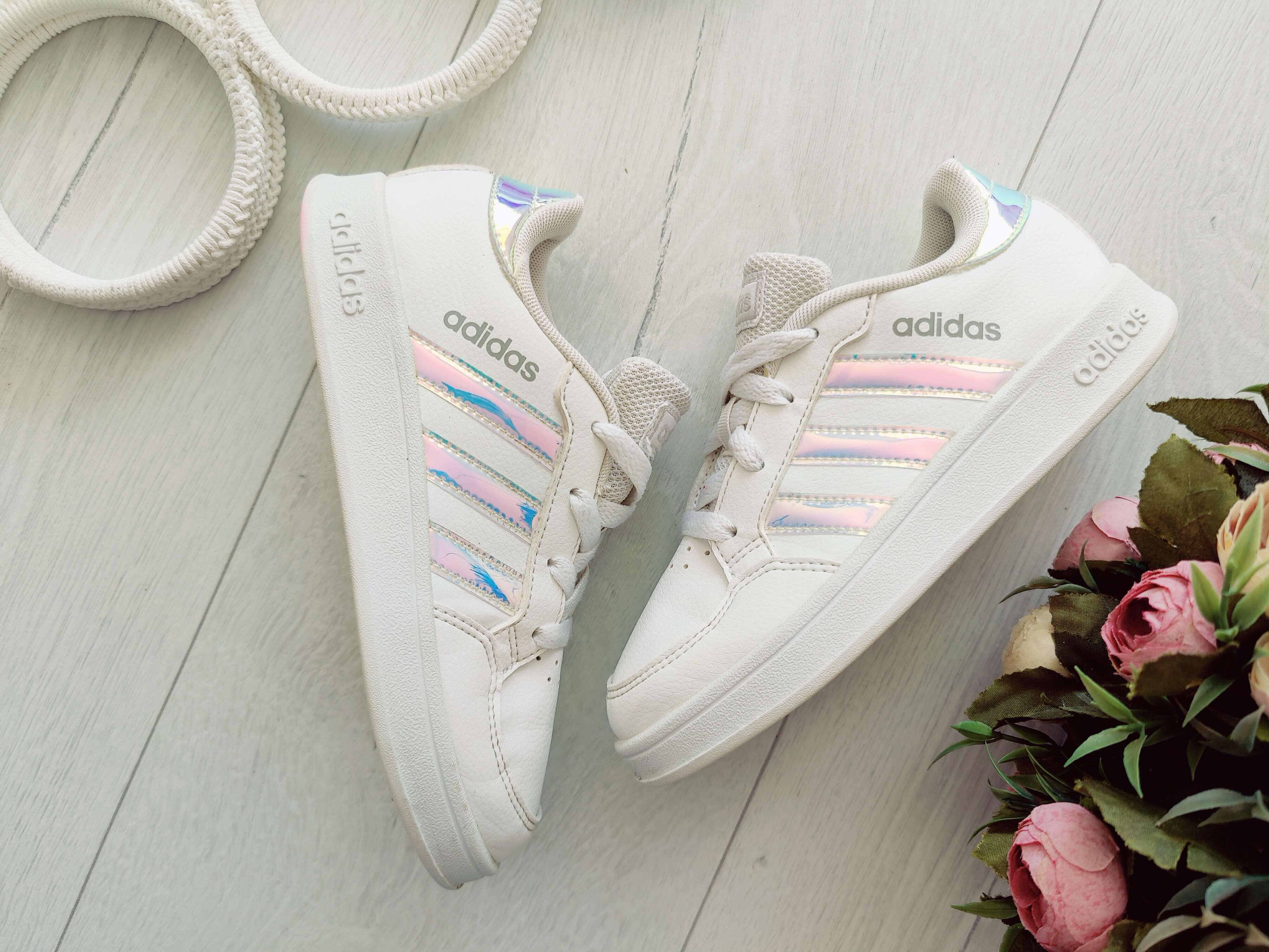 30 (19,5 см) Белые кожаные кроссовки для девочки