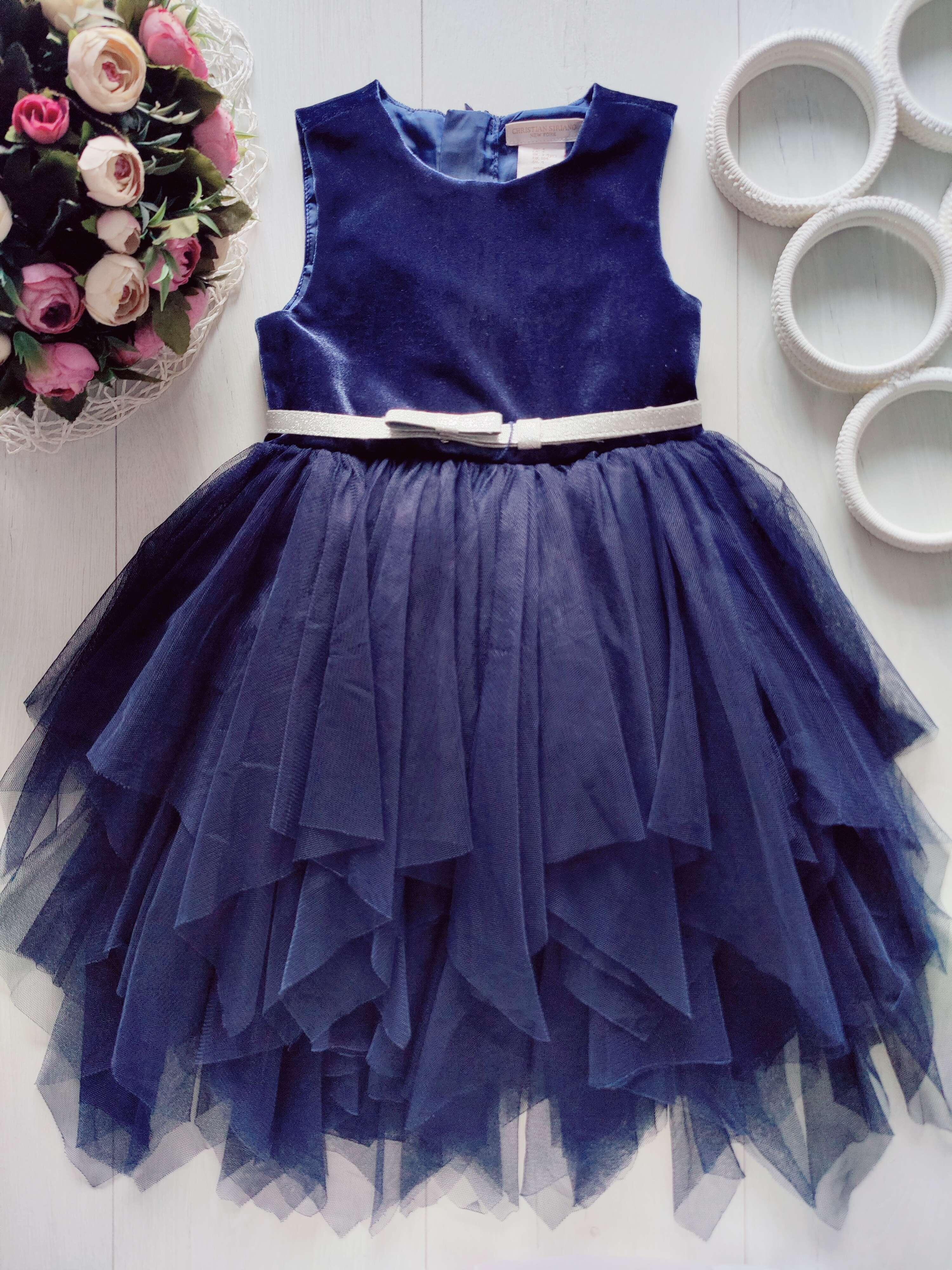 3,4 роки, зріст 104 Ошатна сукня зі сріблястим ременем