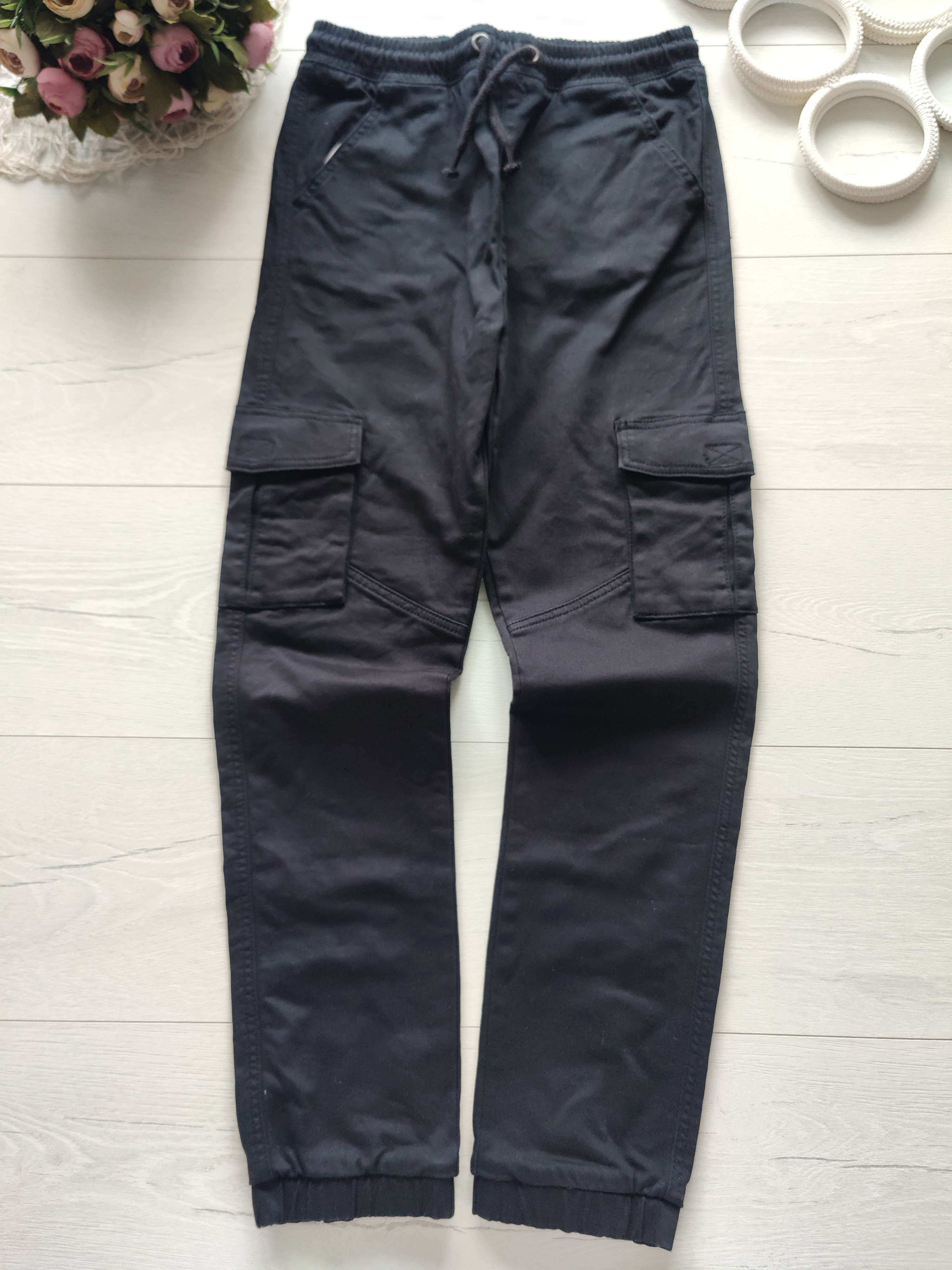 12 років, зріст 152 Штани на гумці з накладними кишенями