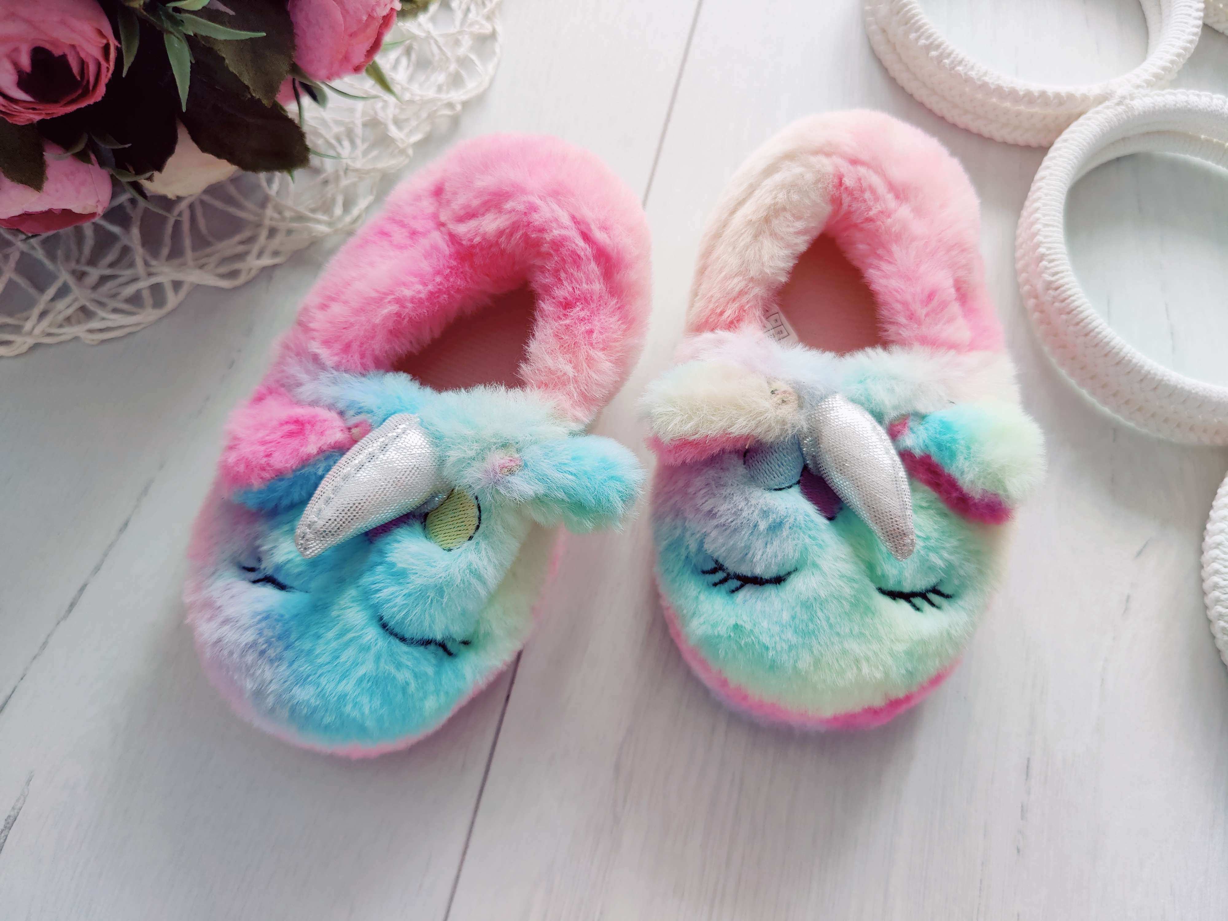 22-23 (14 см) Теплые домашние тапочки с единорогом для девочки на 2 года