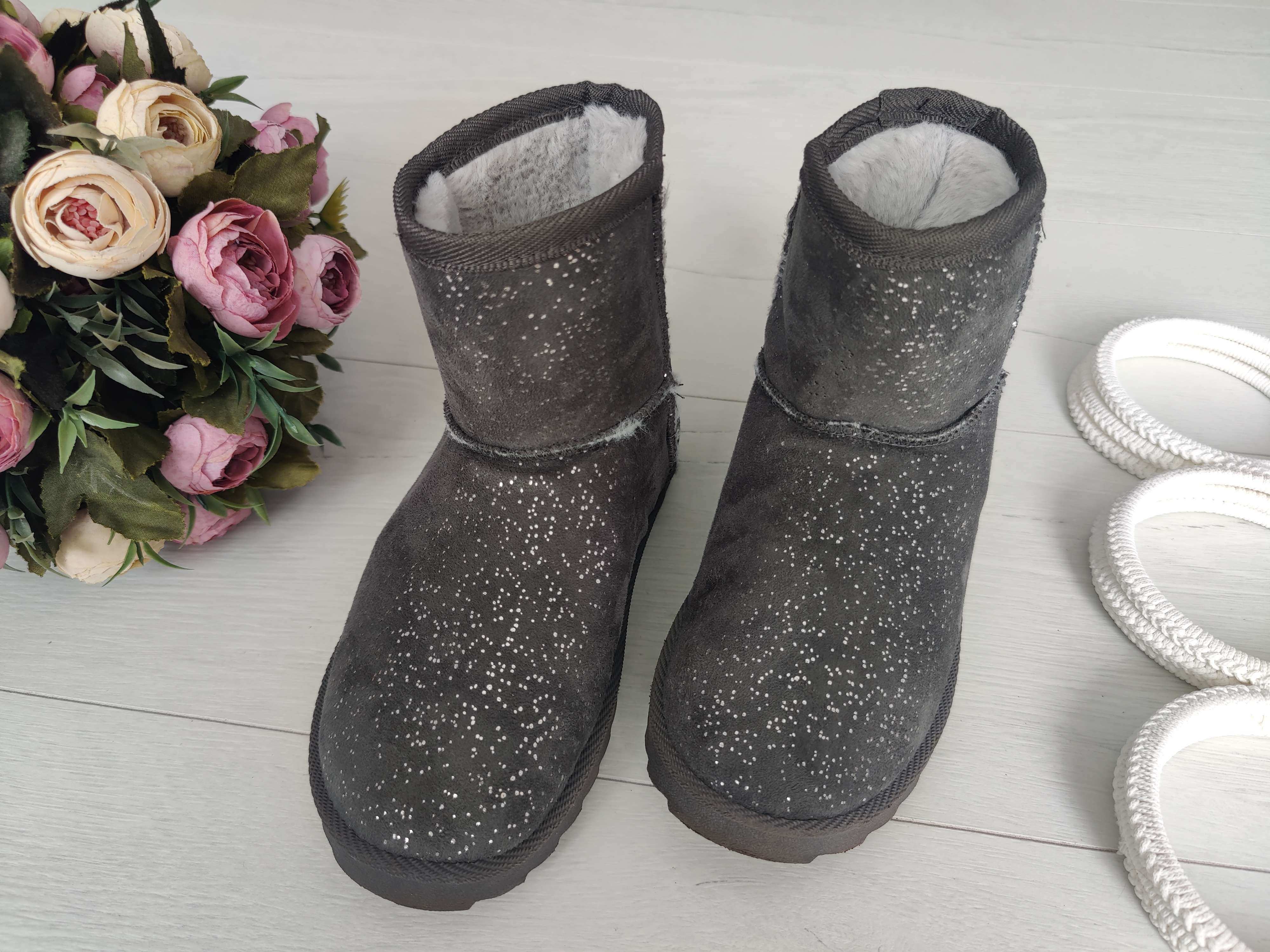 33 (21 см) Уггі для дівчинки