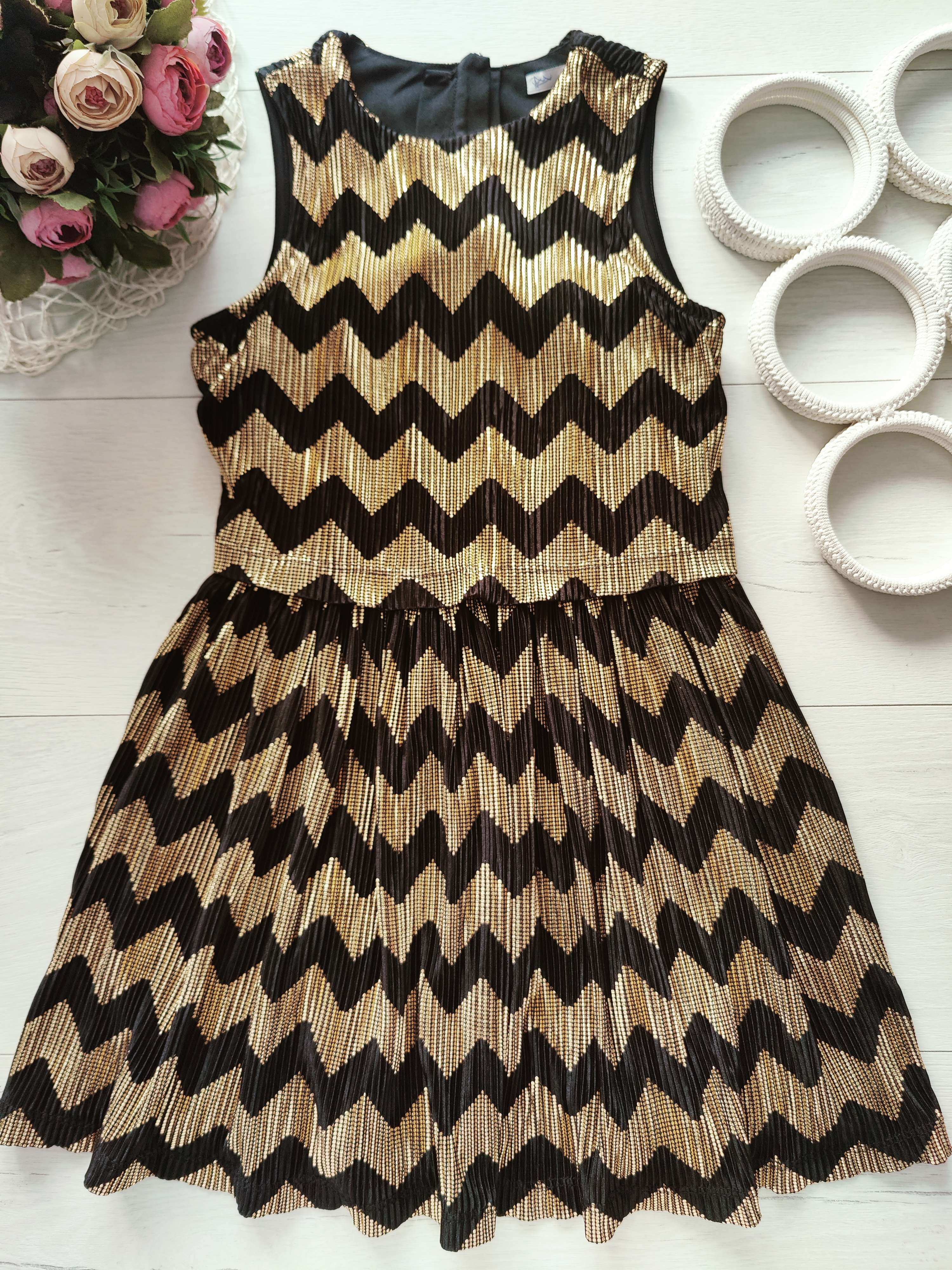 7,8 років, зріст 128 Красива ошатна золотиста золотава дитяча сукня