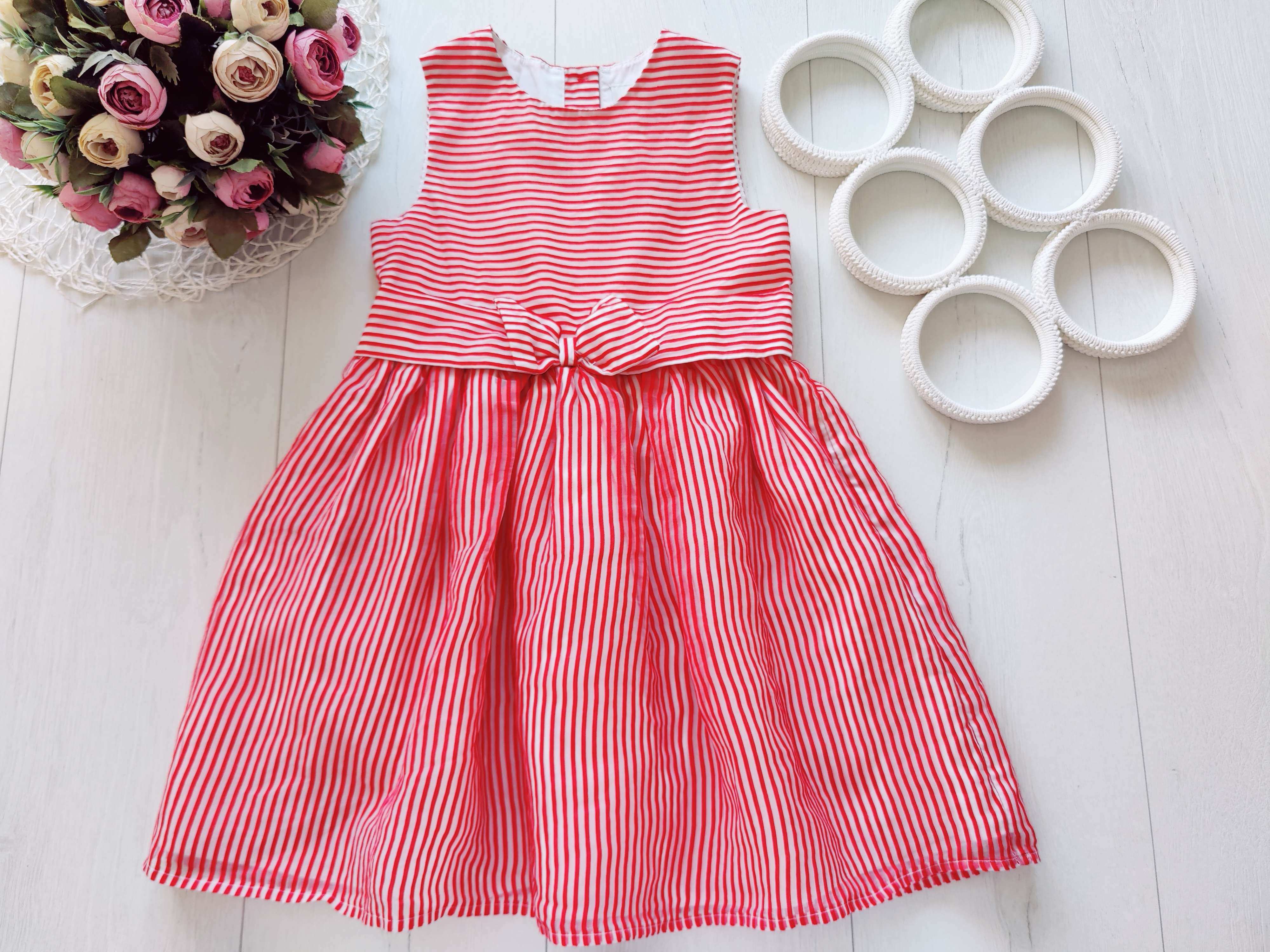 5,6 років, зріст 116 Ошатне дитяче плаття червоне в смужку