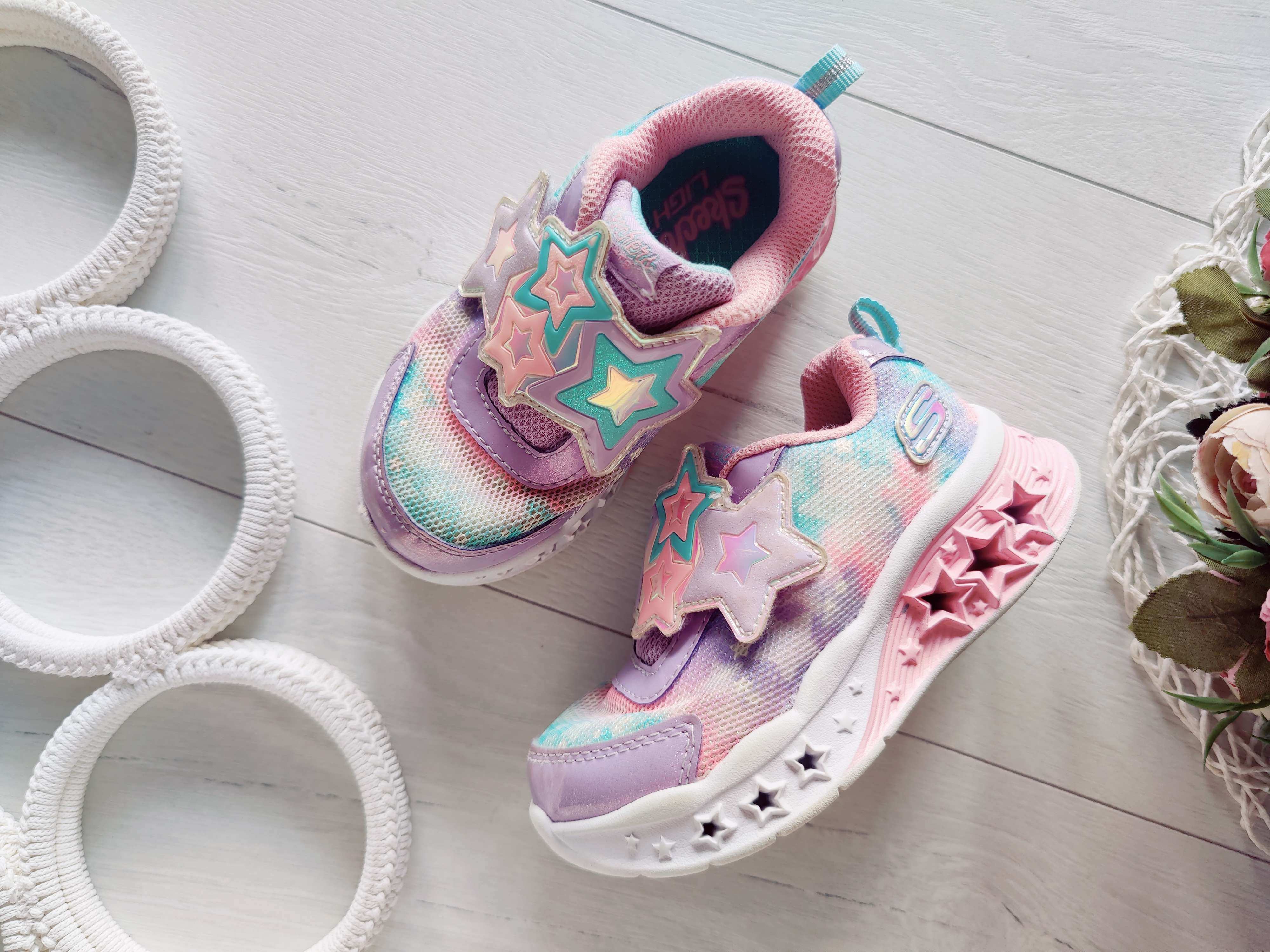 24 (15 см) Кросівки на липучках, легкі світяться