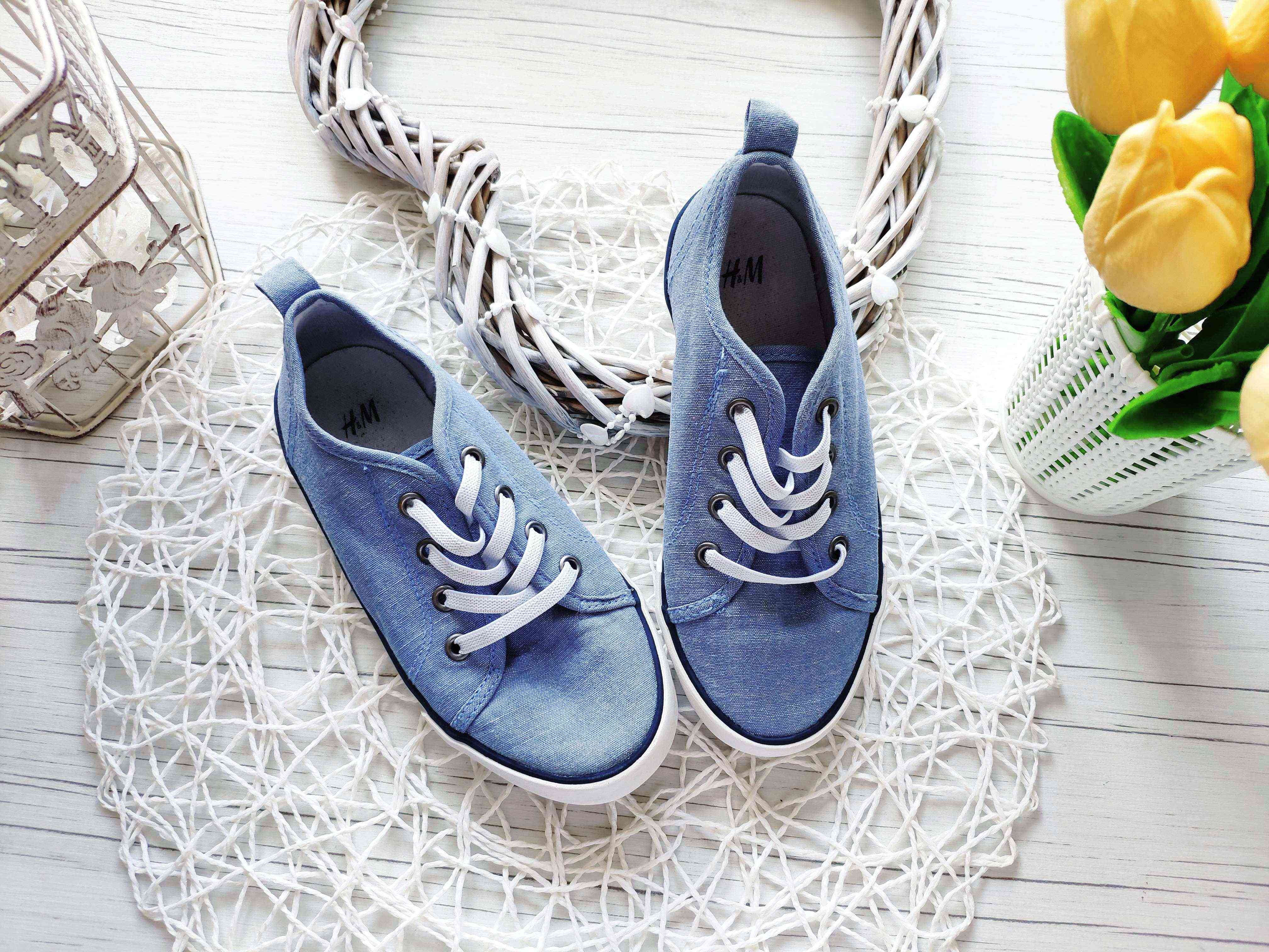 30 (19 см) Голубые кеды на резинках