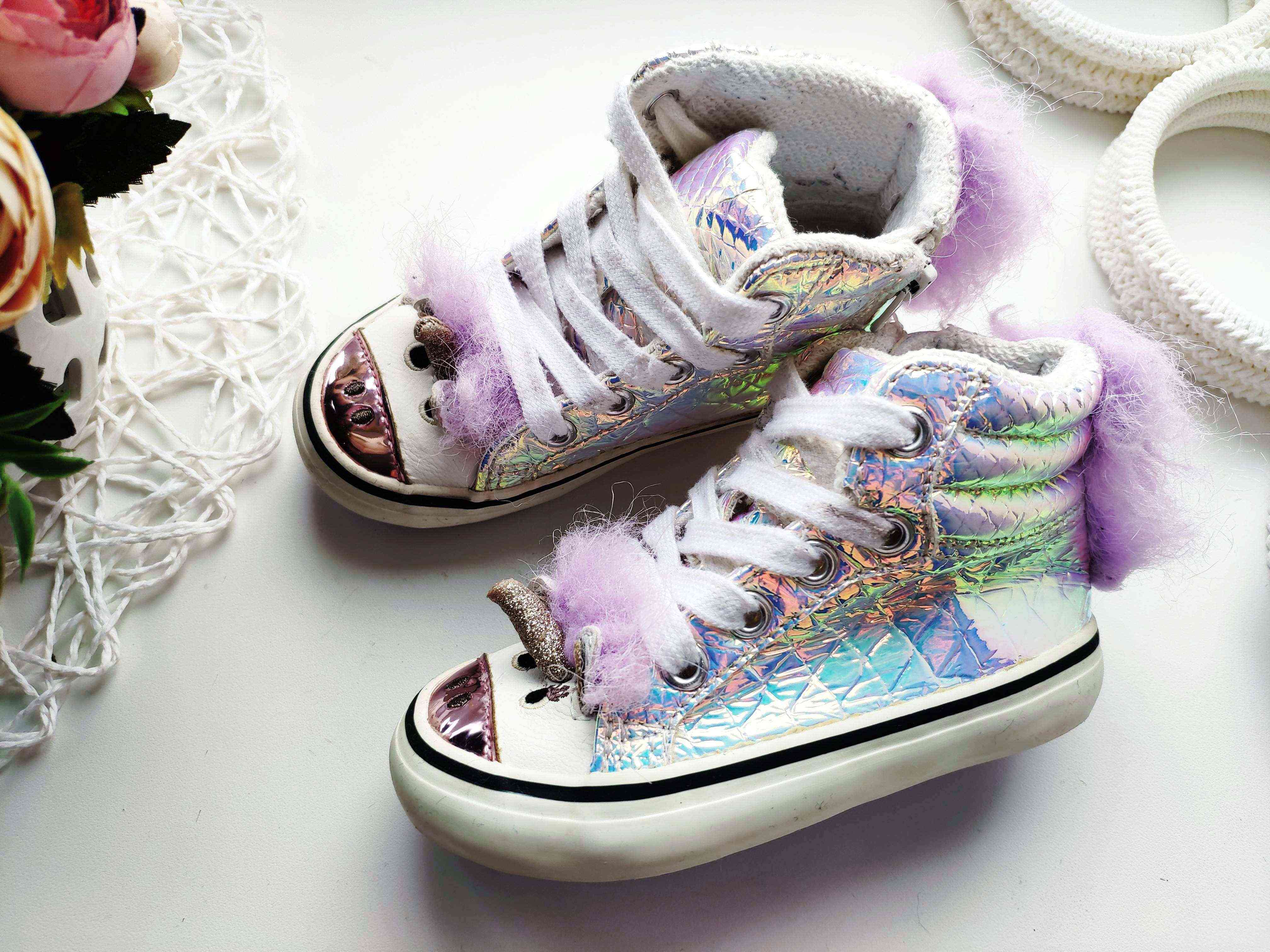 21 (14 см) Хайтопи єдинороги