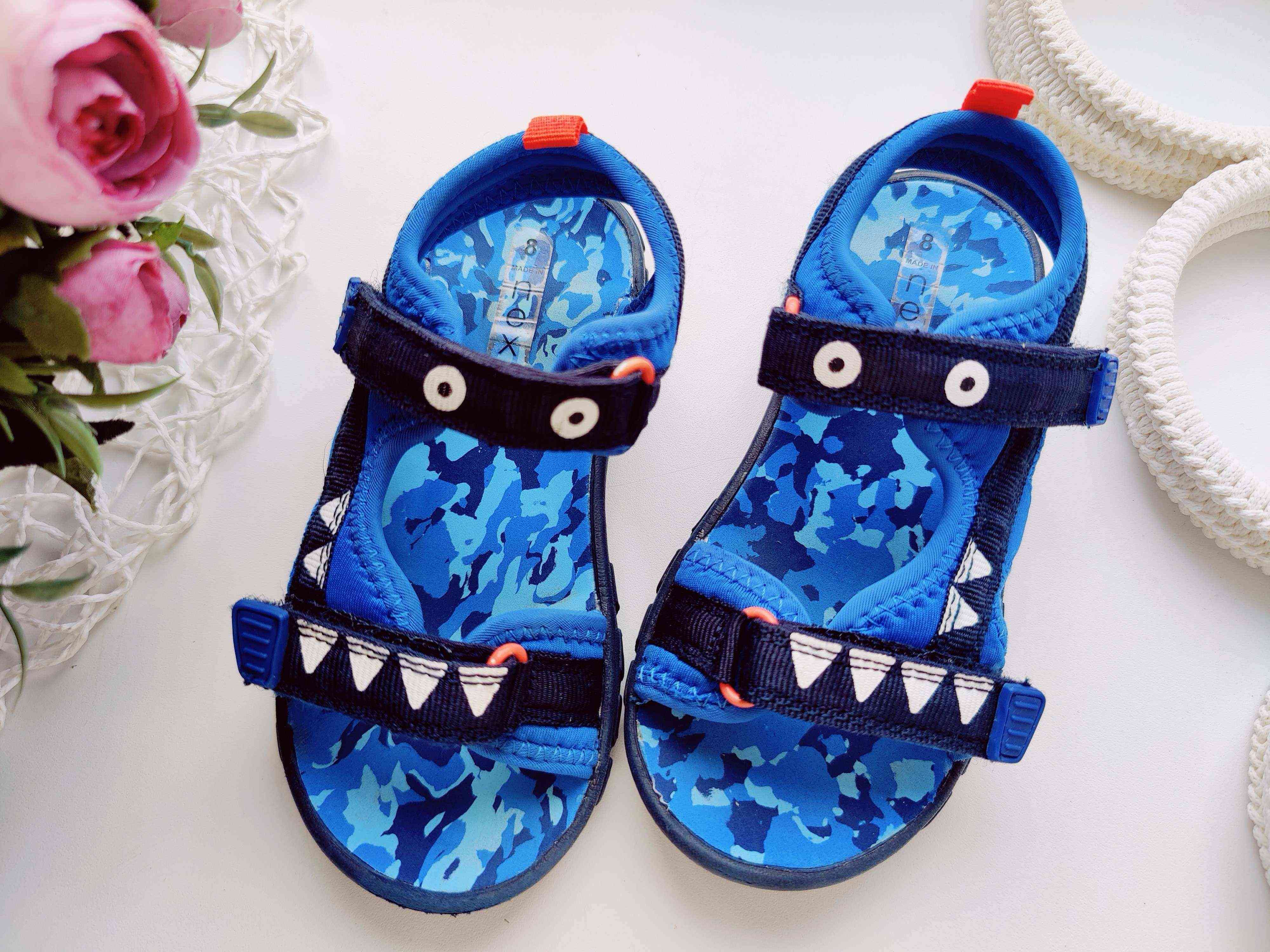 25 (16,5 см) Легкие босоножки