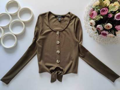 10,11 лет, рост 140,146 Детская кофточка