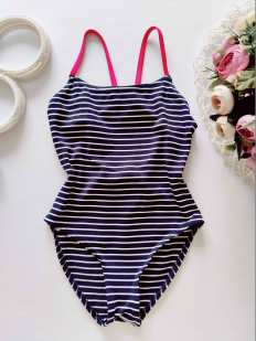 8,10 лет, рост 129,140 Полосатый купальник