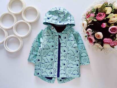 0,3 мес, 6,5 кг. Ветровка на флисе