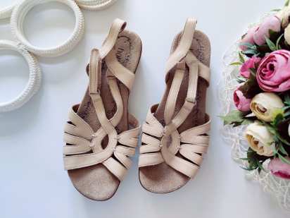 38 (24,5 см) Шкіряні жіночі босоніжки