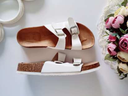 38-39 (24-25,5 см) Білі шльопанці