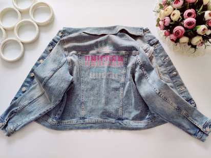 10,11 лет, рост 146 Модная стрейчевая детская джинсовка