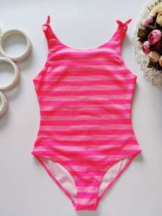 10,11 лет, рост 140,146 Фактурный детский купальник