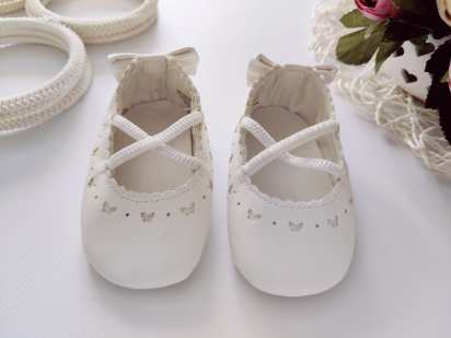 19 (11,7 см) 6-12 міс Білі дитячі пінетки