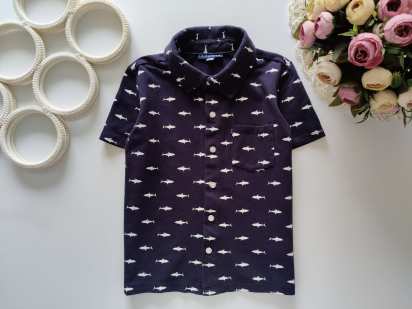 5 років, зріст 110 Сорочка в акулах