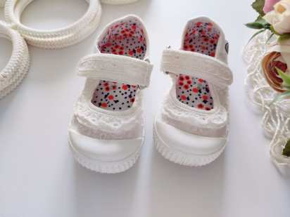 21 (13,5 см) Ошатні кеди з посиленим носком