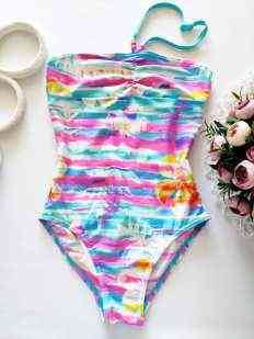 10\11 лет, рост 140\146 Купальник для девочки