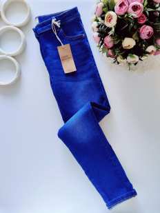 11 лет, рост 146 Красивые новые джинсы для девочки