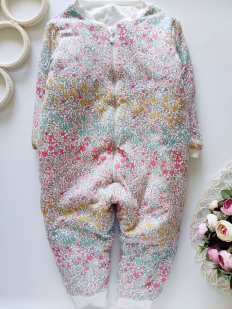 2,3 года, рост 98 Теплый цветочный комбинезон на синтепоне