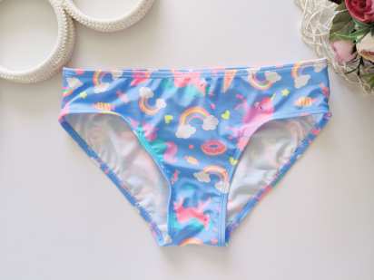 8,10 років, зріст 134,140 Плавки у подарунок